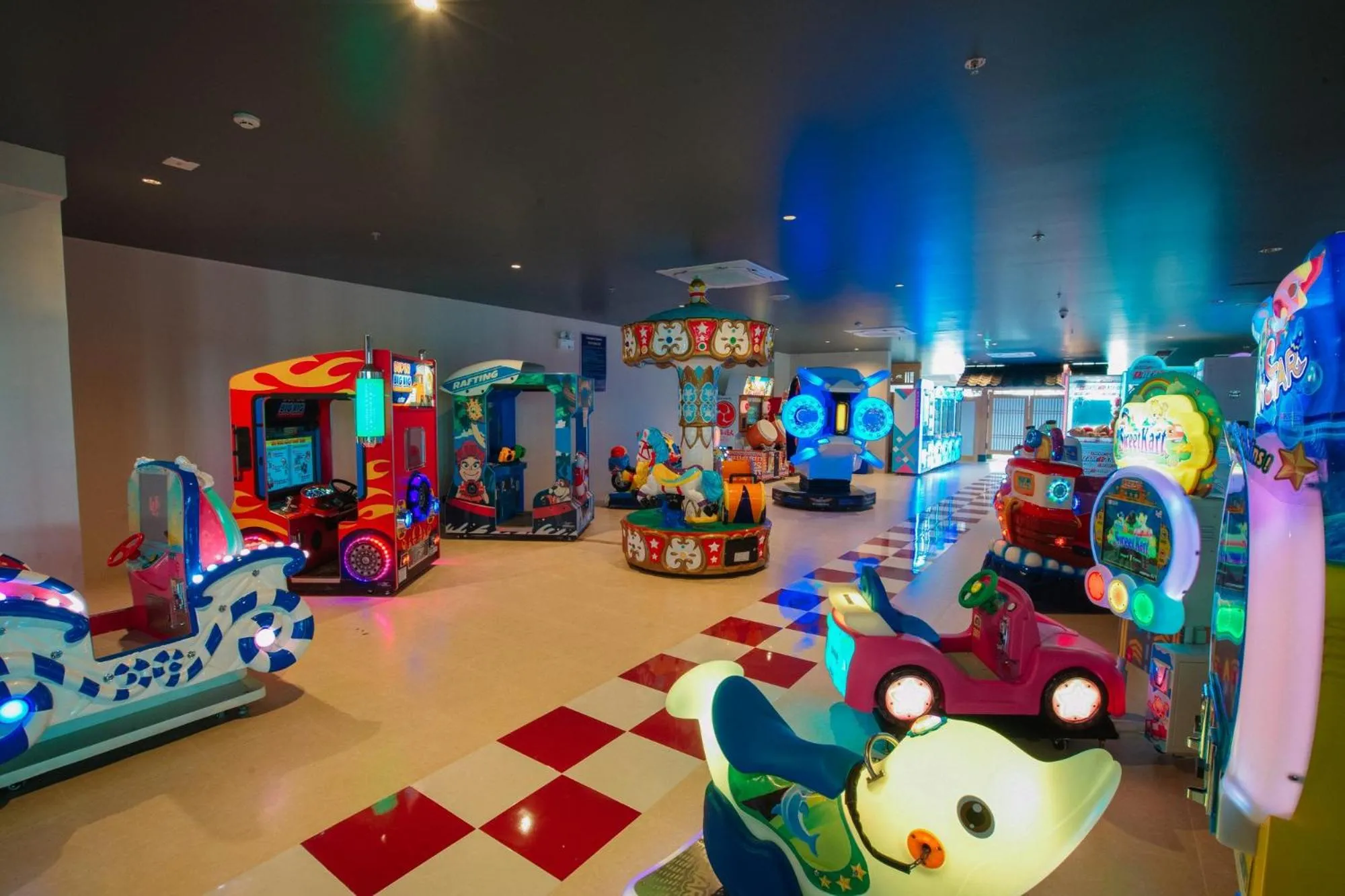 Game Room in Da Nang - Mikazuki Japanese Resorts & Spa