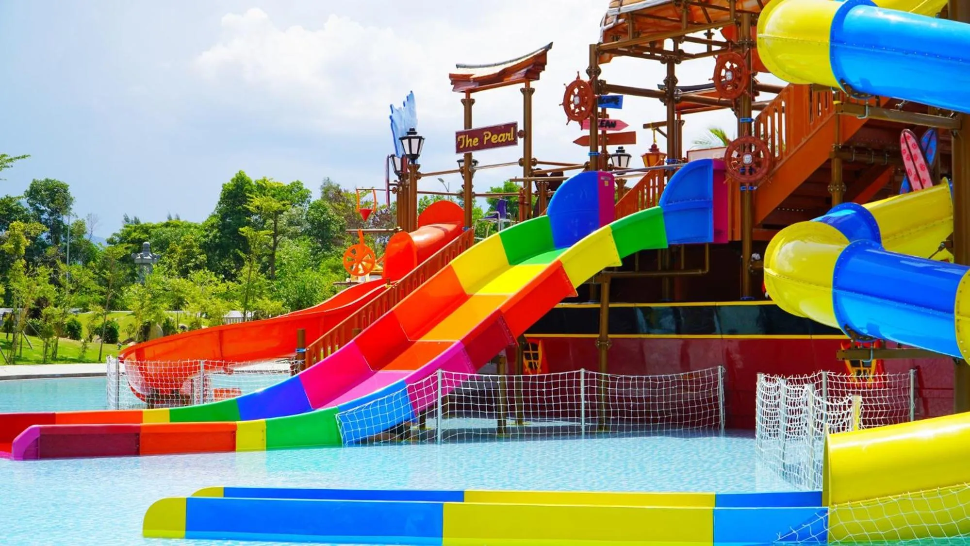 Swimming pool in Da Nang - Mikazuki Japanese Resorts & Spa