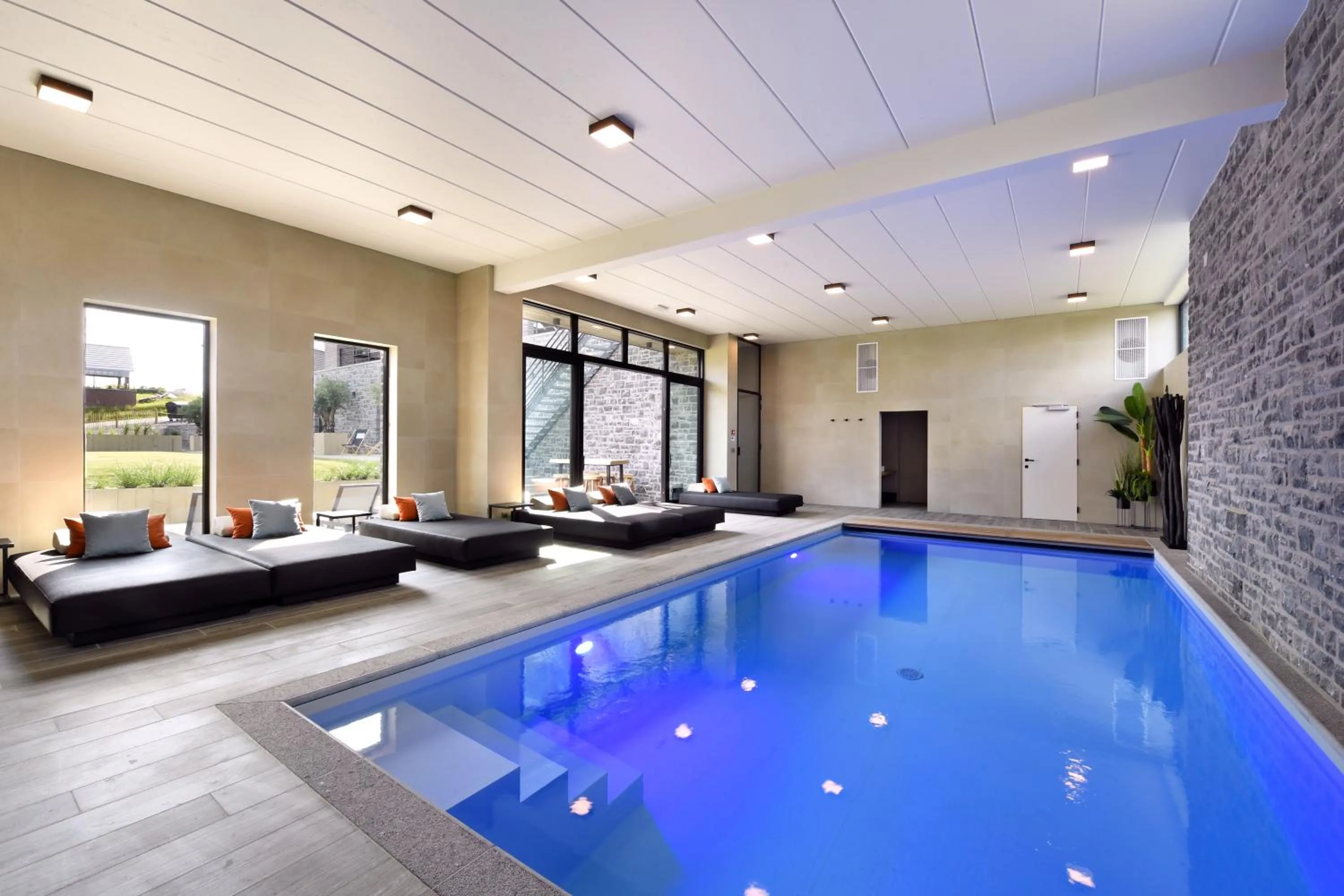 Swimming pool in DURBUY SUITES