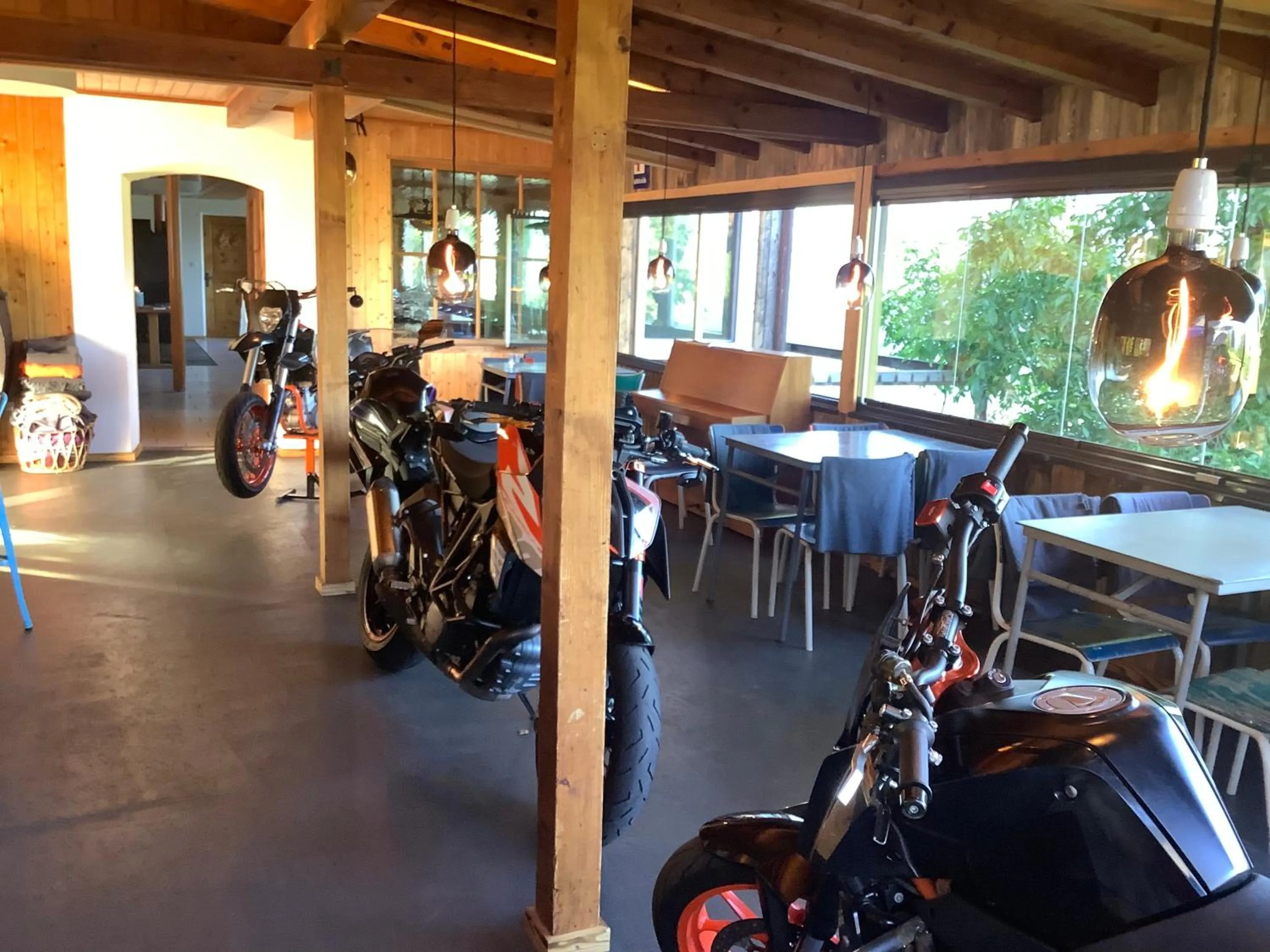 Restaurant/places to eat in Hotel Cafe Seeblick