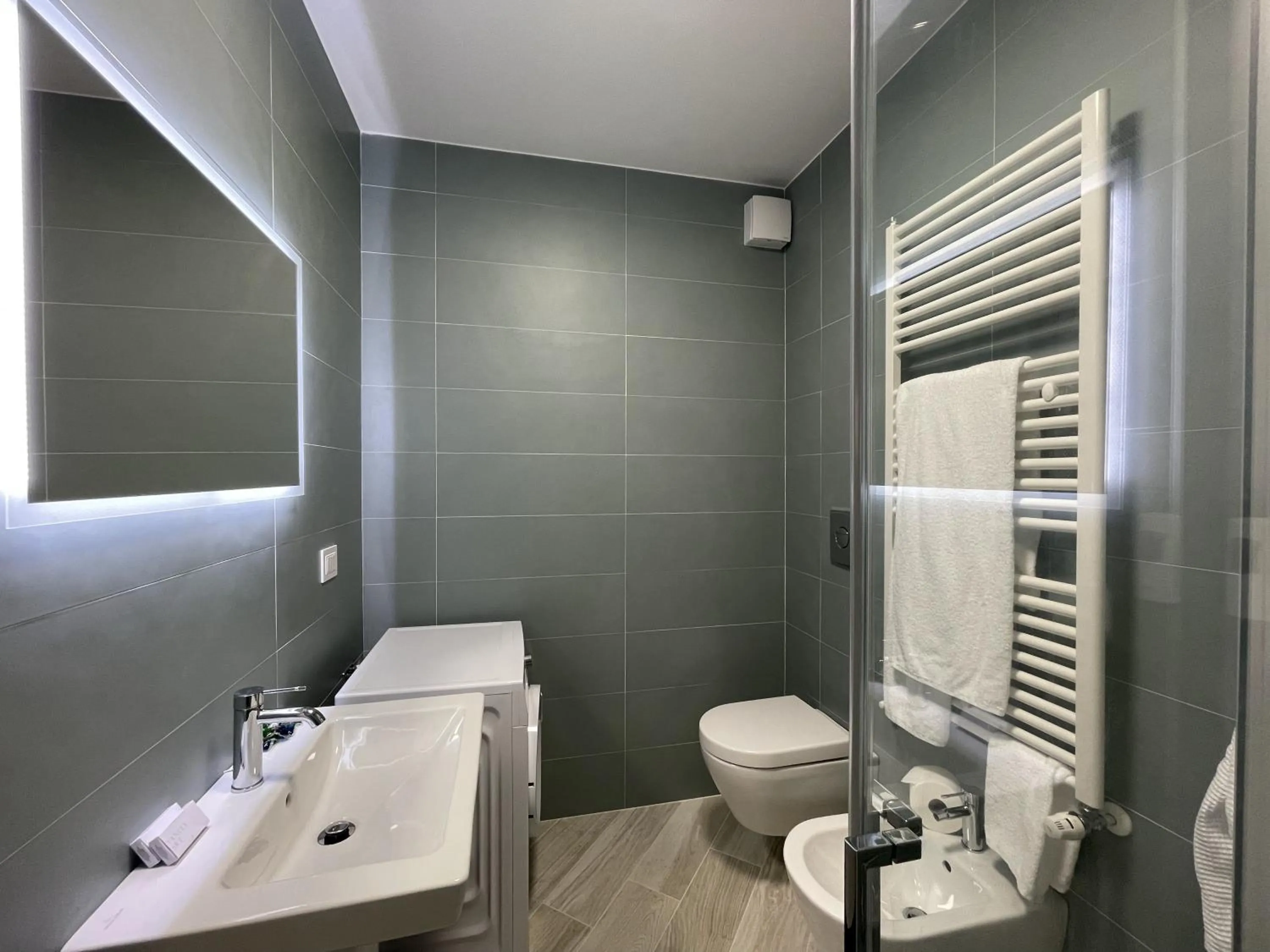 Shower in Gli Scogli Luxury Residence Hotel