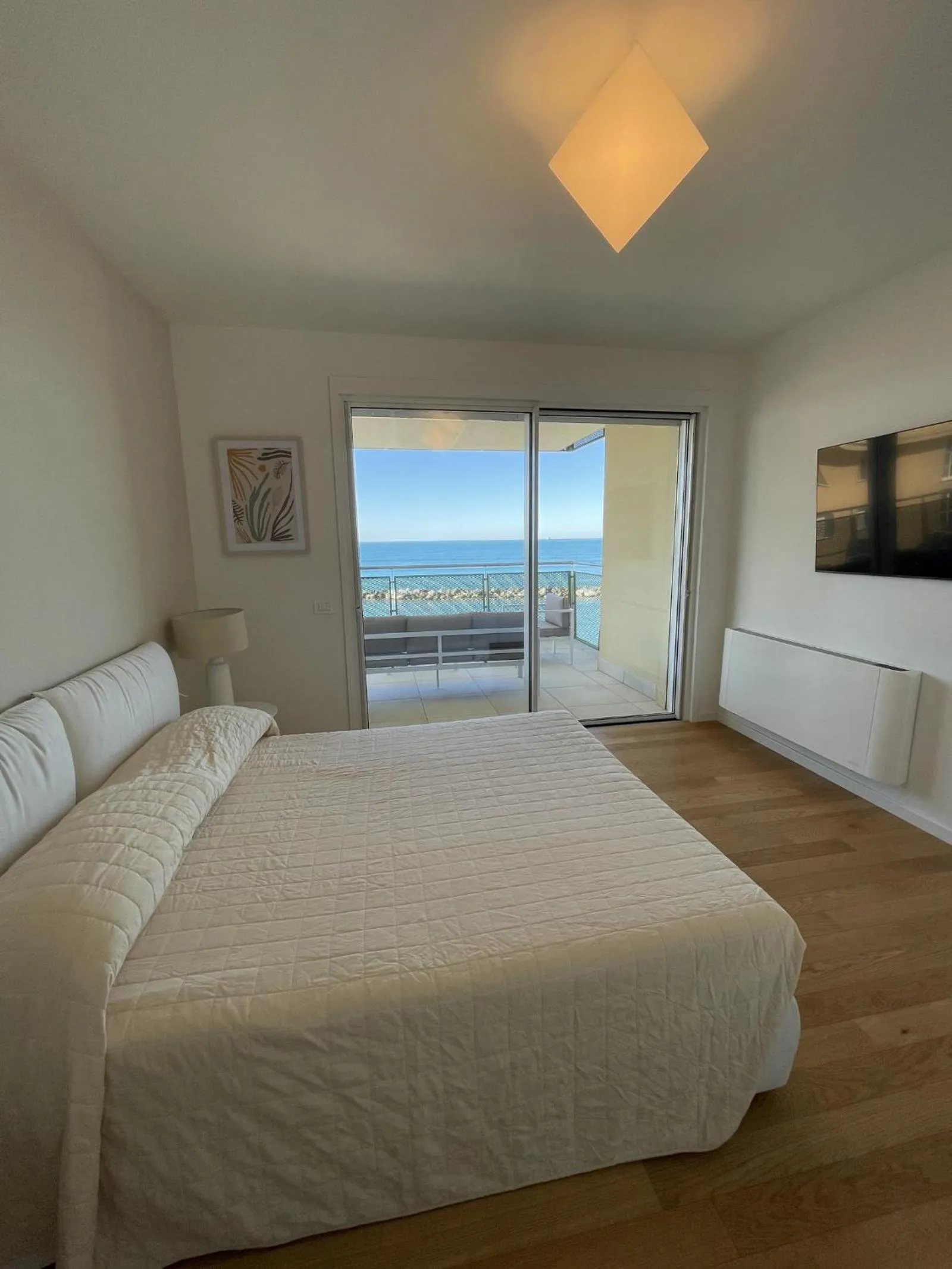 Photo of the whole room, Bed in Gli Scogli Luxury Residence Hotel