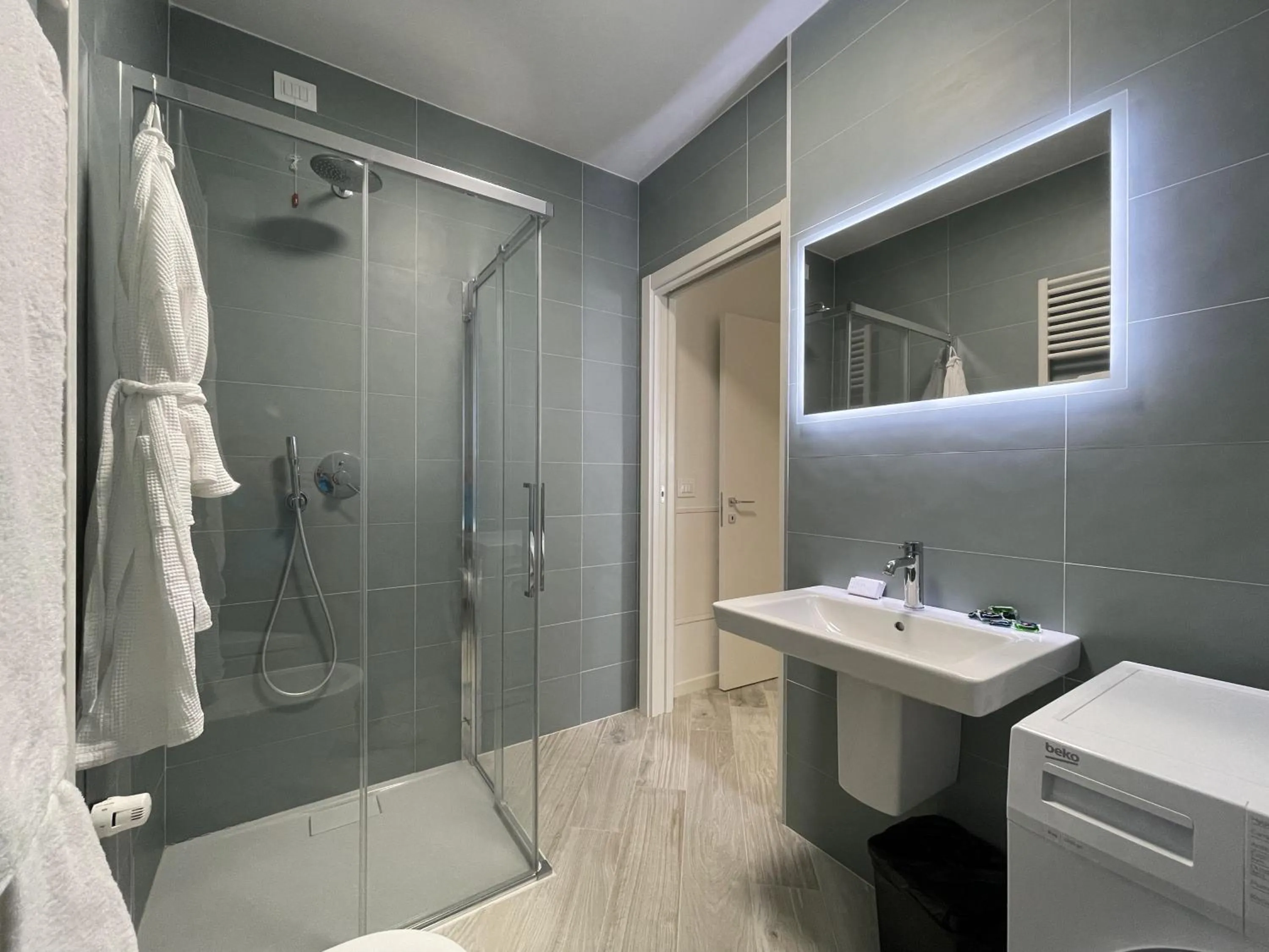 Shower in Gli Scogli Luxury Residence Hotel
