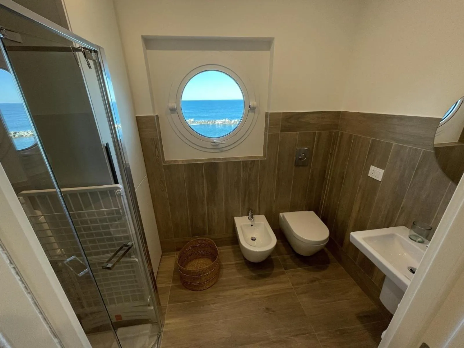 Shower in Gli Scogli Luxury Residence Hotel