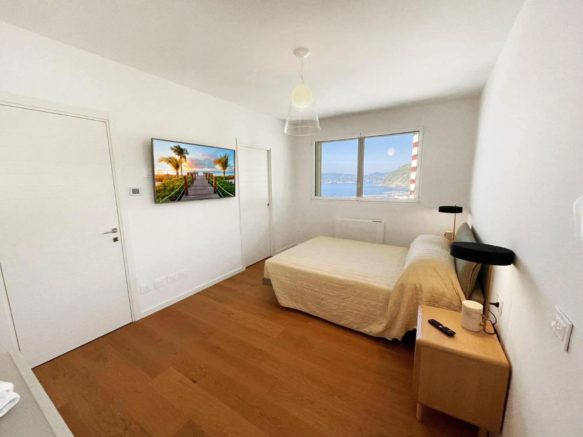 Photo of the whole room, Bed in Gli Scogli Luxury Residence Hotel