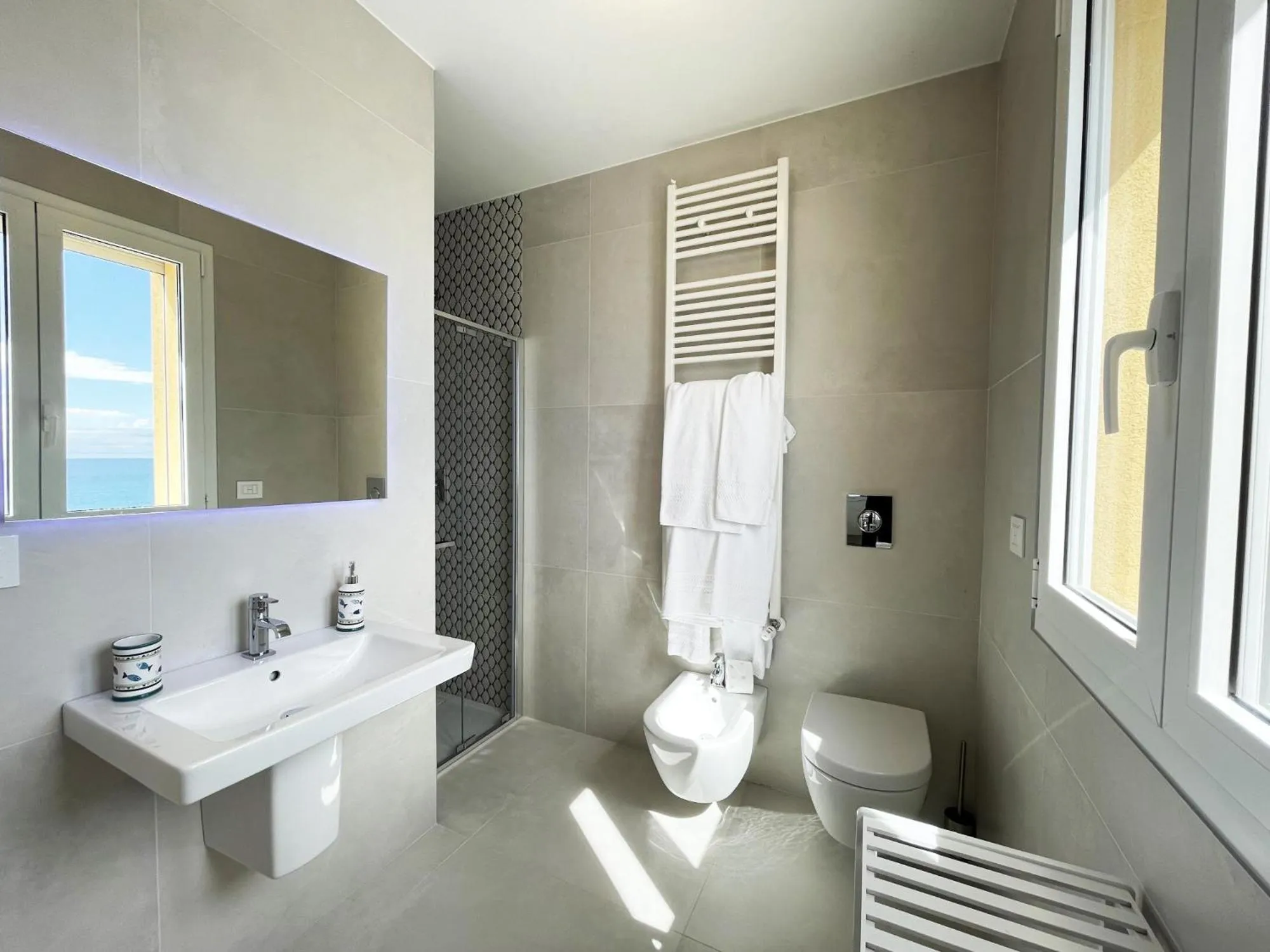 Shower in Gli Scogli Luxury Residence Hotel