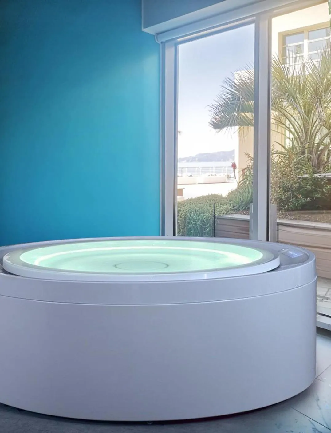 Hot Tub in Gli Scogli Luxury Residence Hotel