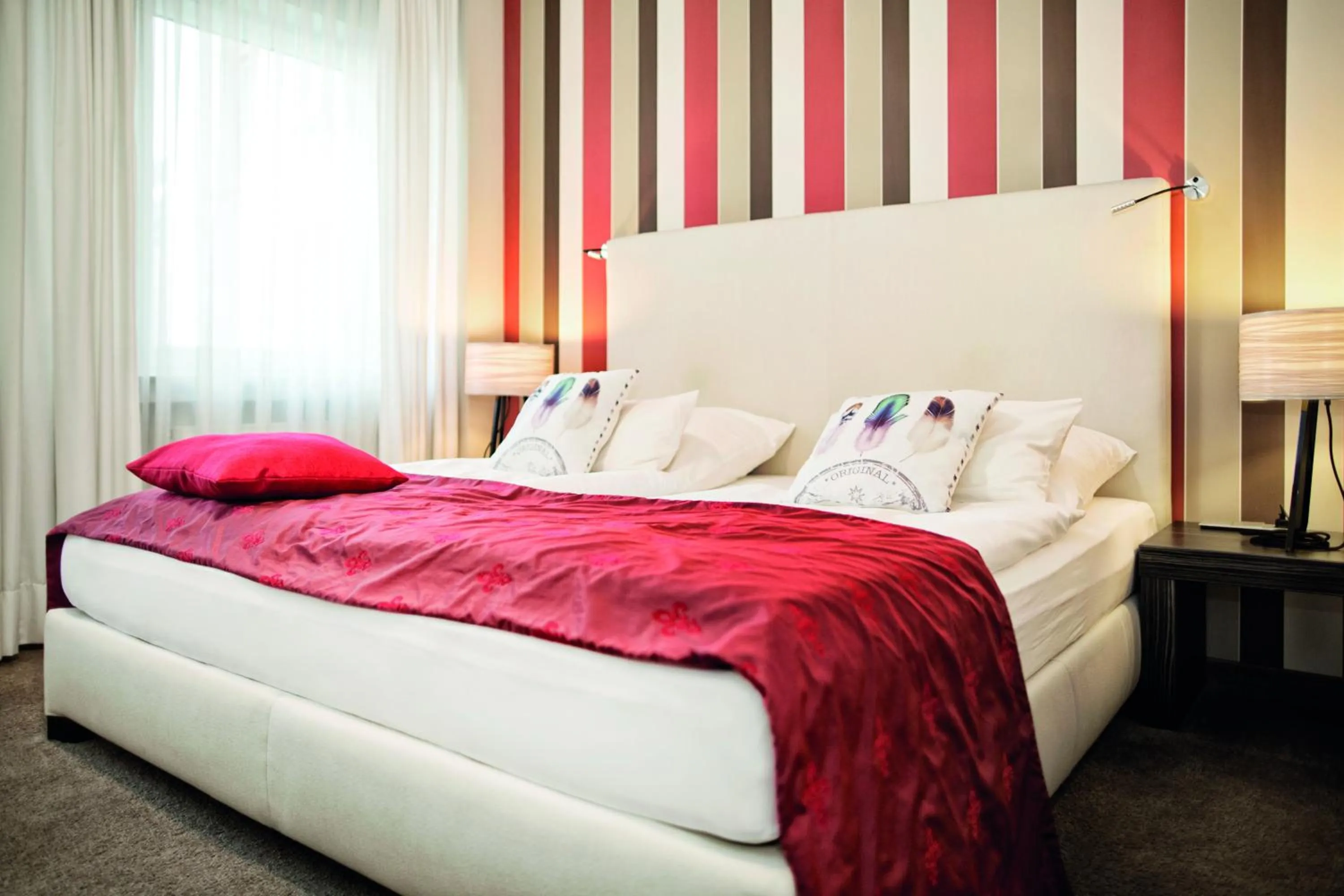 Bedroom, Bed in City Hotel Bosse