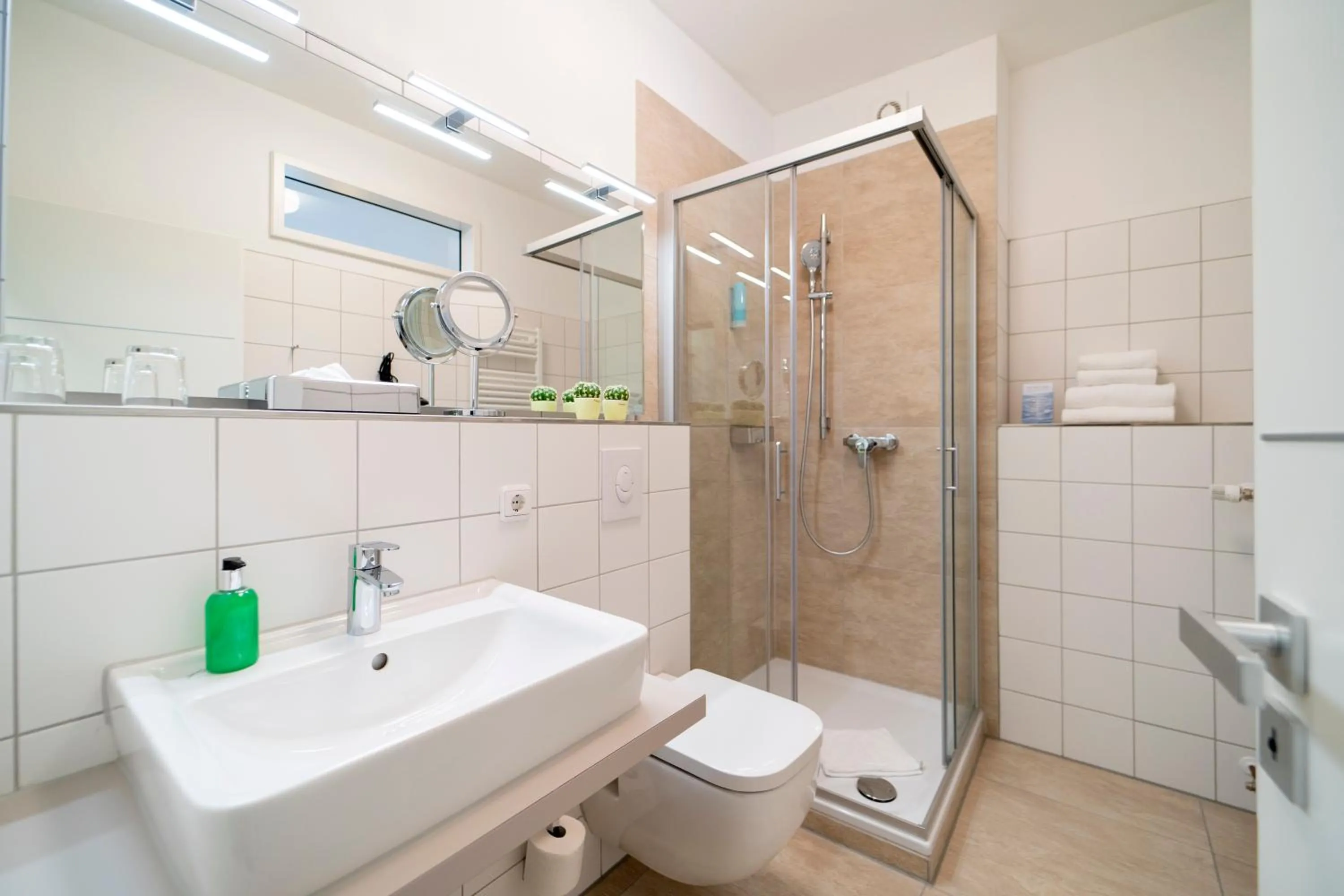 Bathroom in City Hotel Bosse