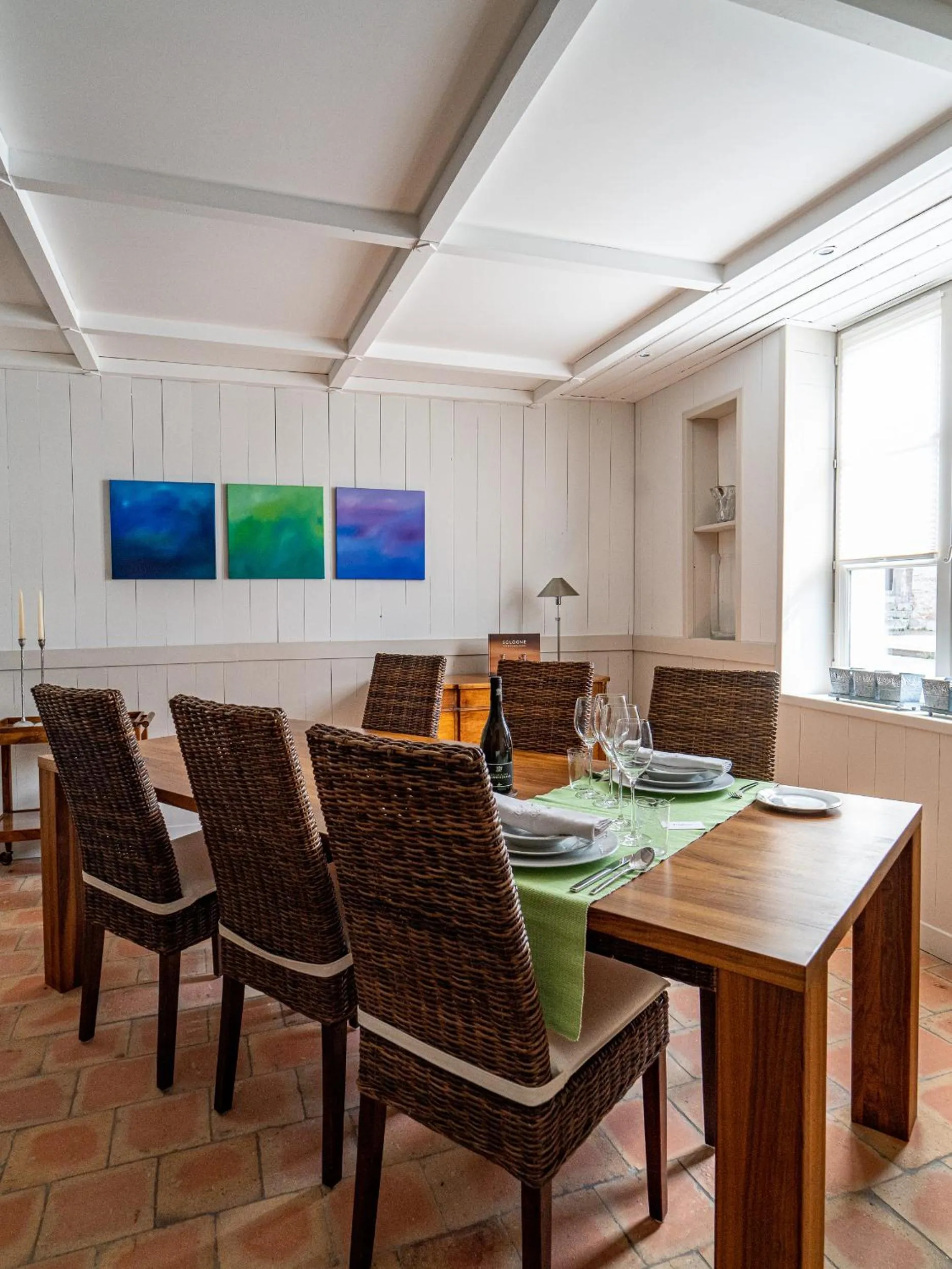 Dining area in L'eau Vive demeure de charme