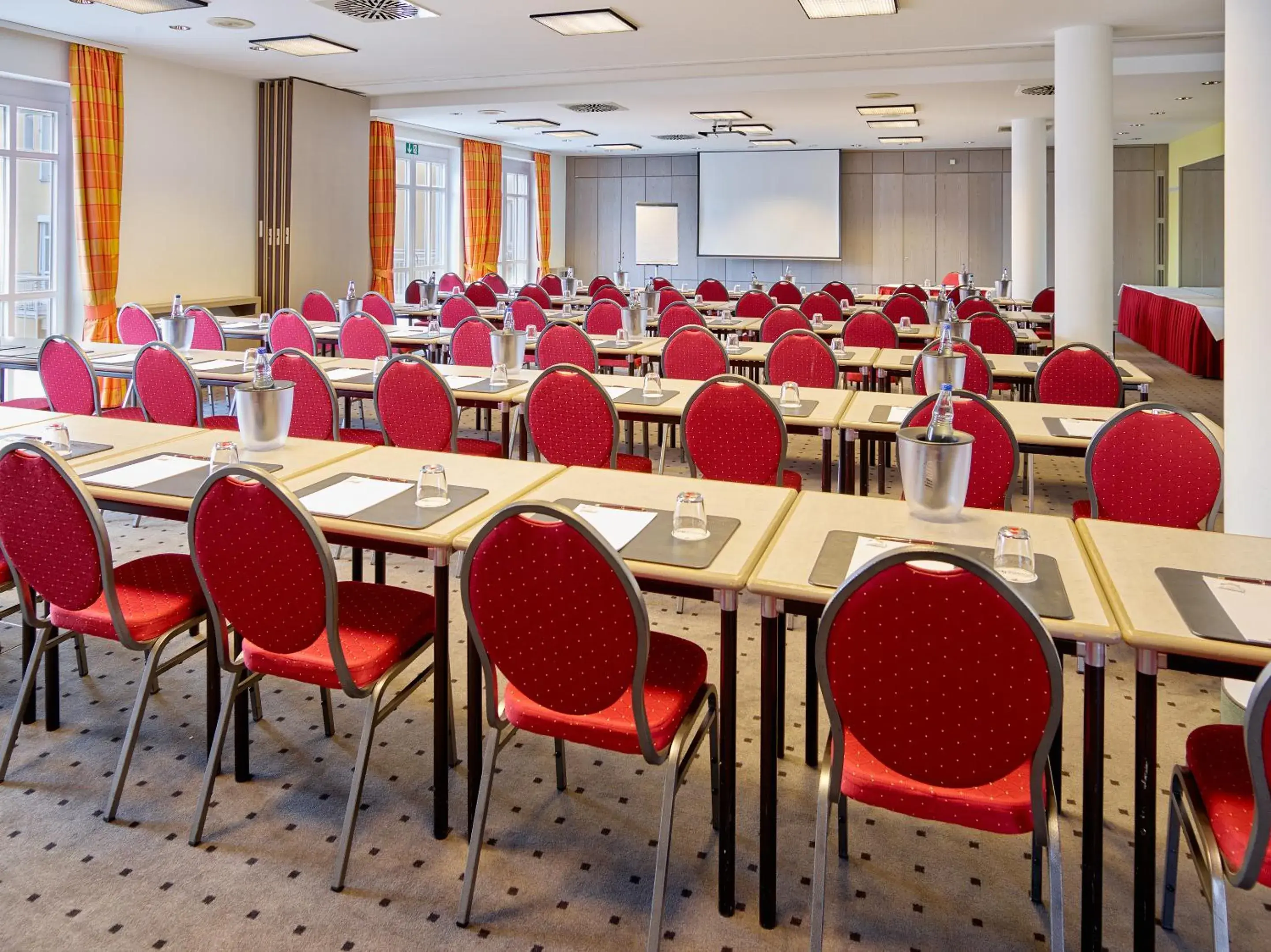 Meeting/conference room in Hotel Maximilian - Wellness und Golfhotel