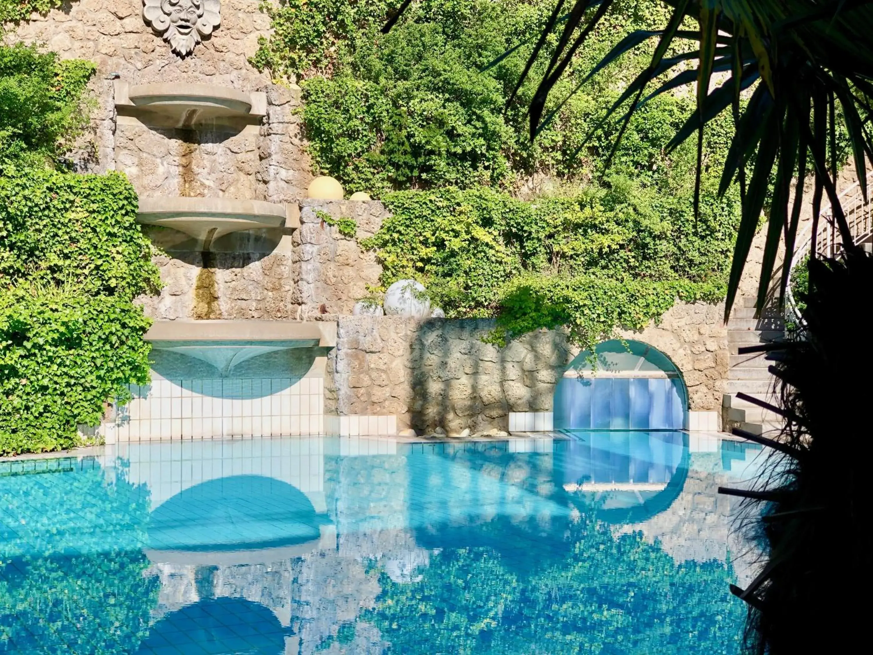 Pool view, Swimming Pool in Hotel Maximilian - Wellness und Golfhotel