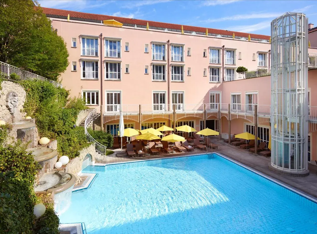 Pool view, Swimming Pool in Hotel Maximilian - Wellness und Golfhotel