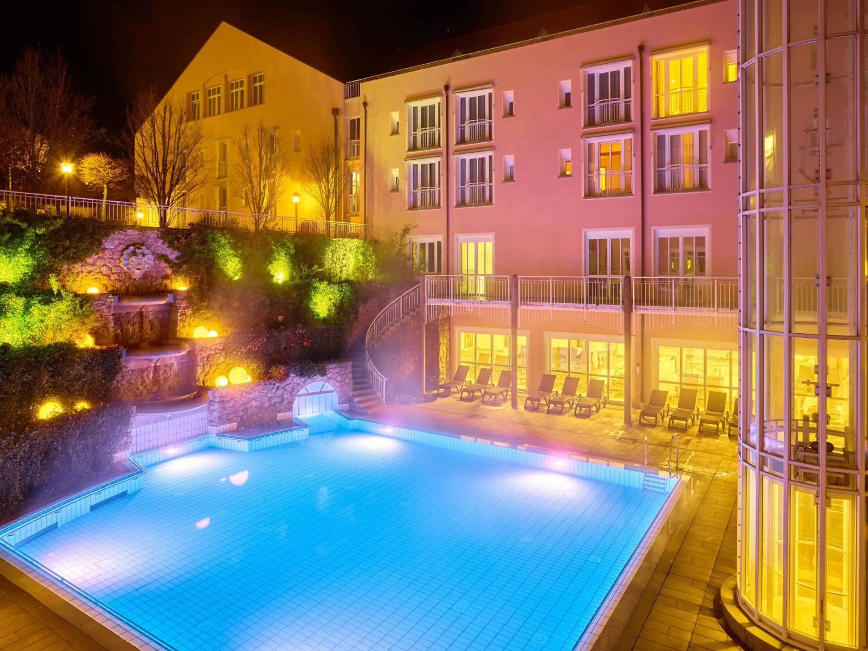 Swimming pool, Property Building in Hotel Maximilian - Wellness und Golfhotel