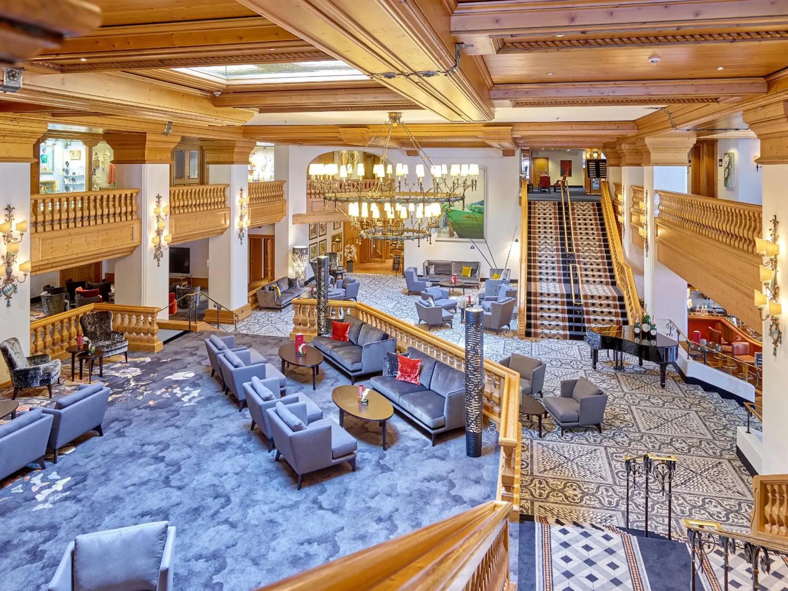 Lobby or reception in Hotel Maximilian - Wellness und Golfhotel