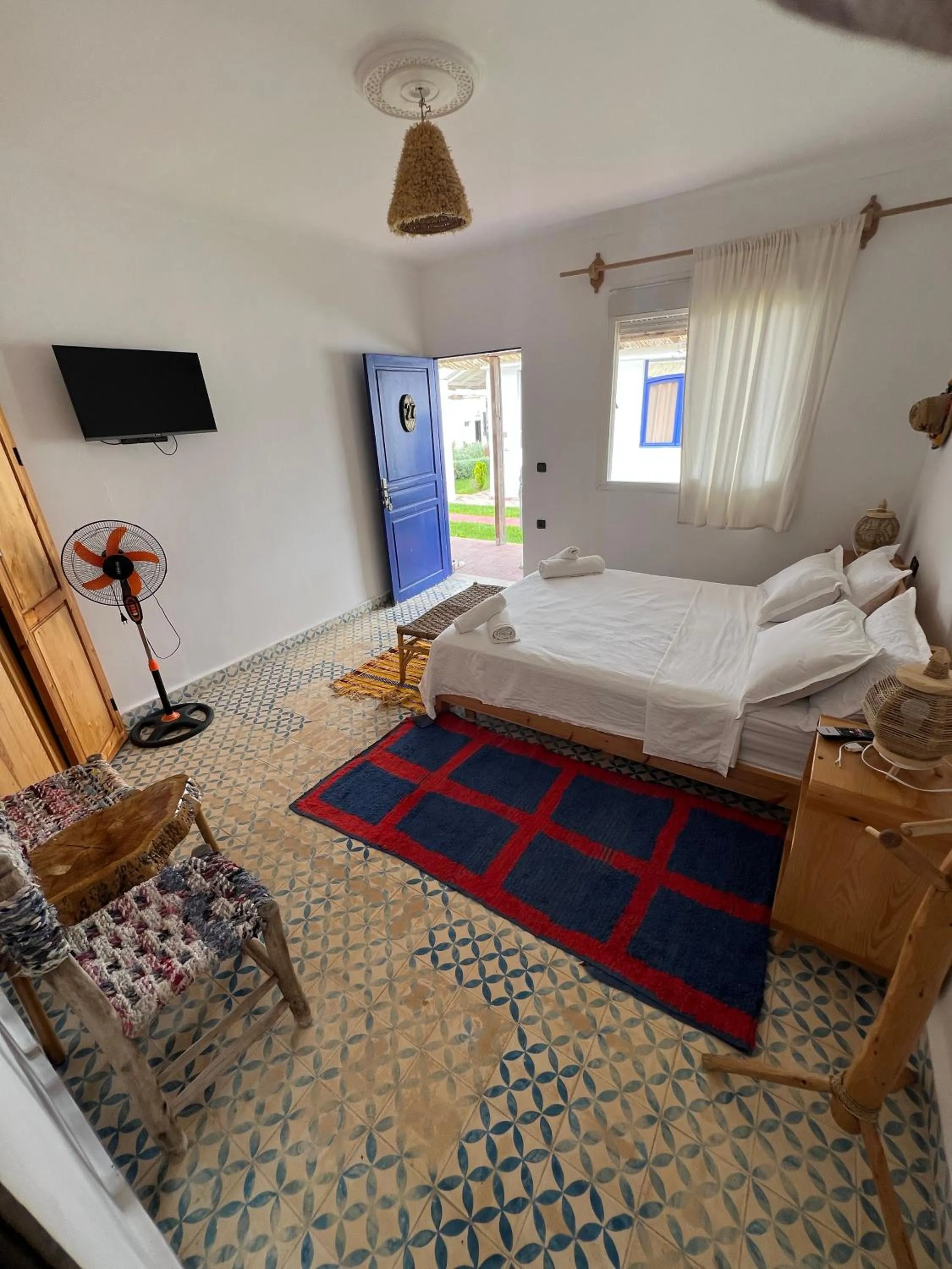 Photo of the whole room, Bed in Kali Camp