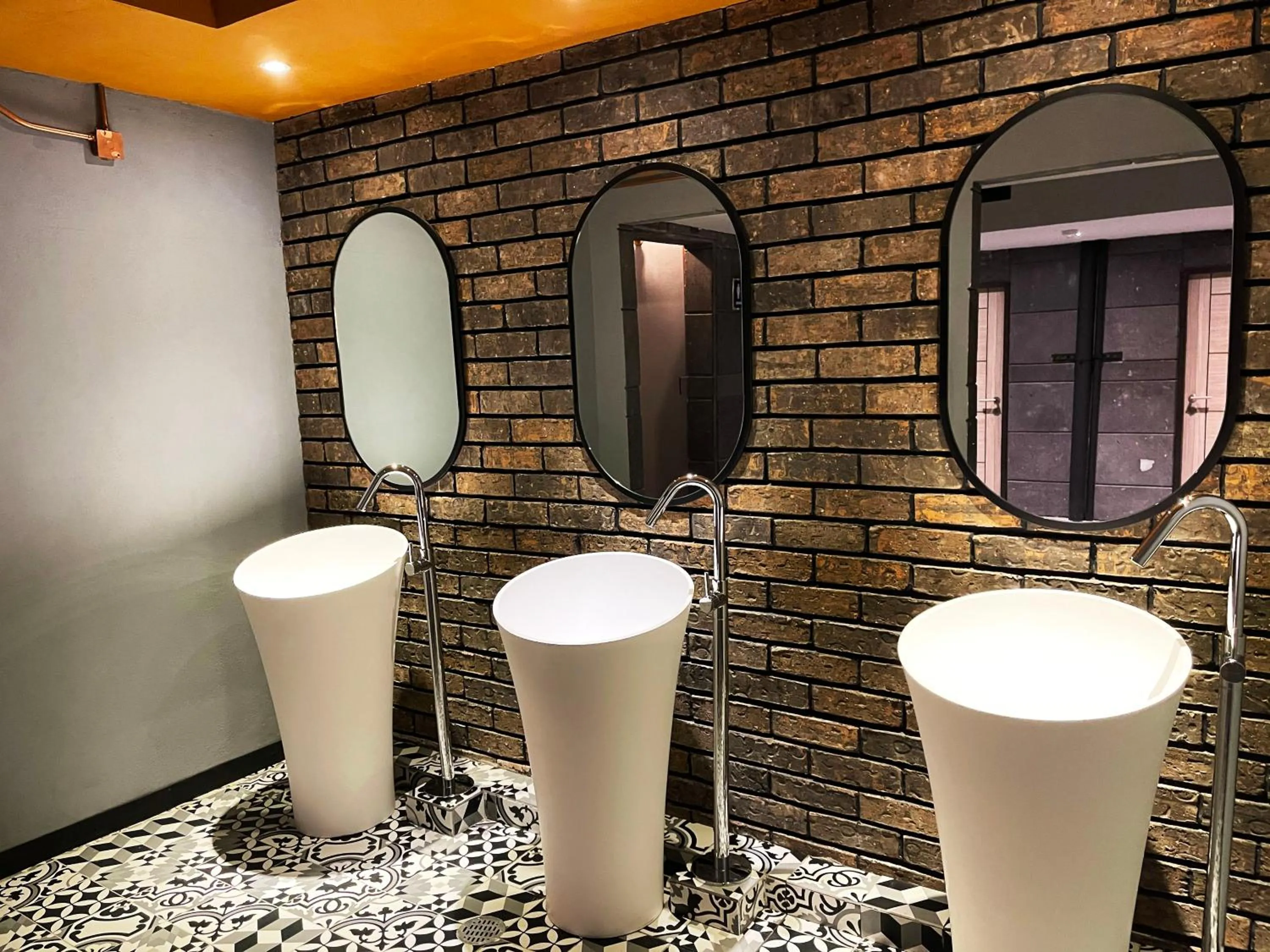 Bathroom in Cadillac Hotel Boutique