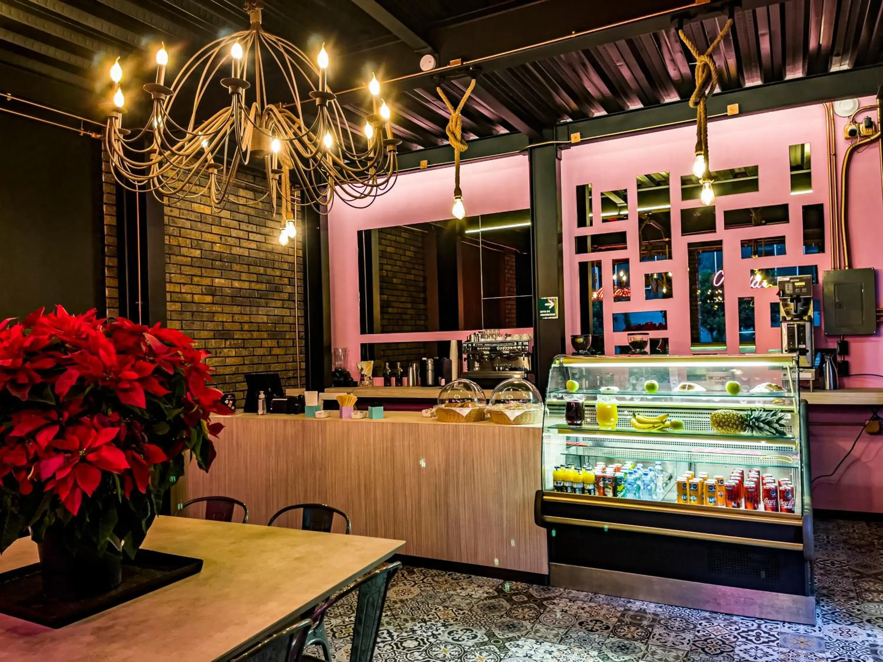 Restaurant/places to eat in Cadillac Hotel Boutique Restaurant/places to eat in Cadillac Hotel Boutique