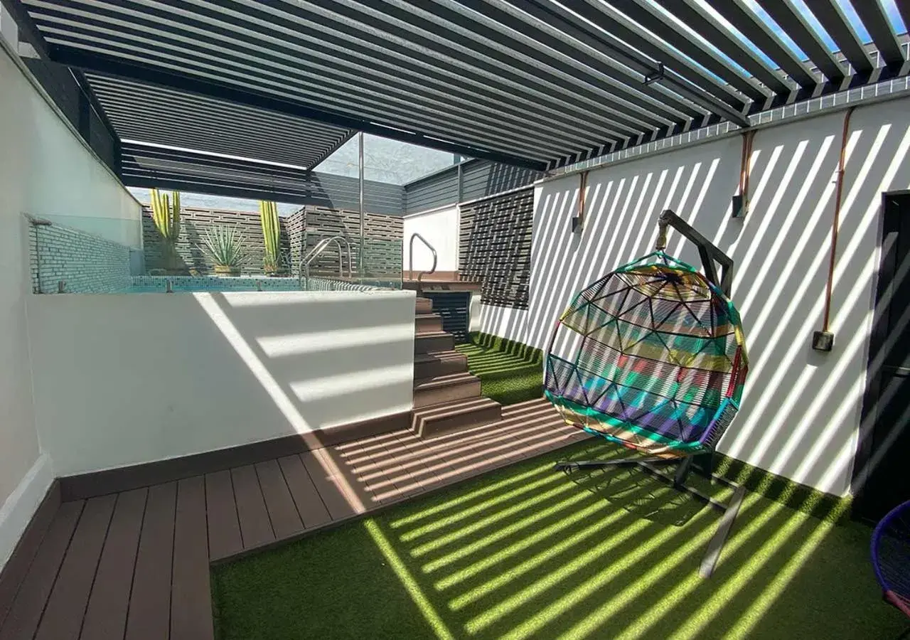 Swimming pool in Cadillac Hotel Boutique Swimming pool in Cadillac Hotel Boutique