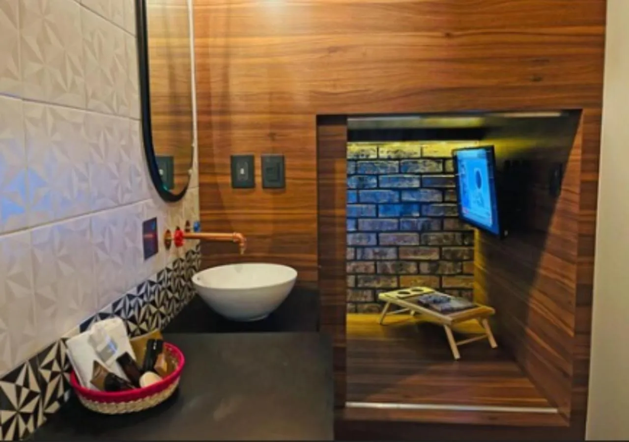 Bathroom in Cadillac Hotel Boutique