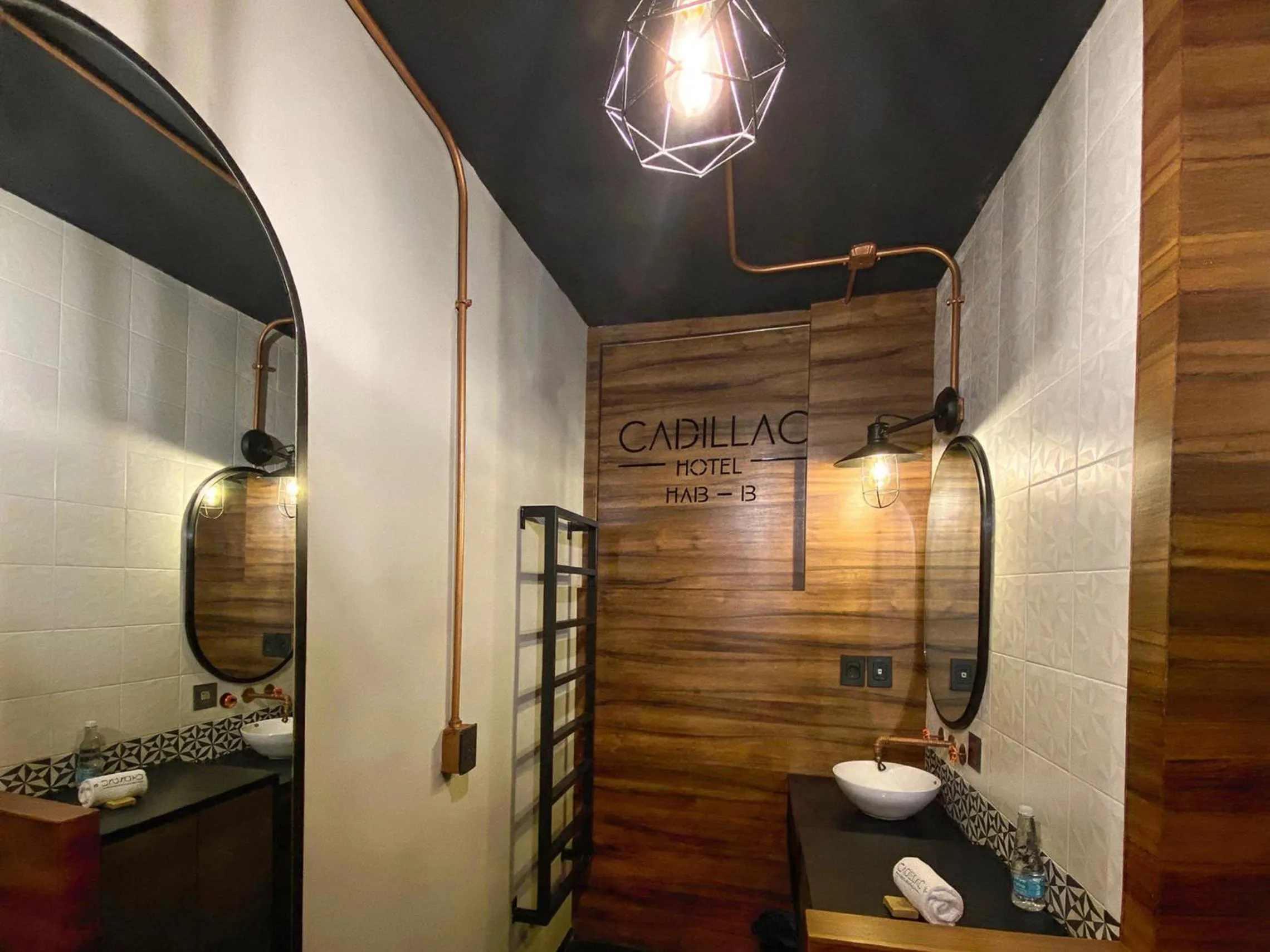 Cadillac Hotel Boutique