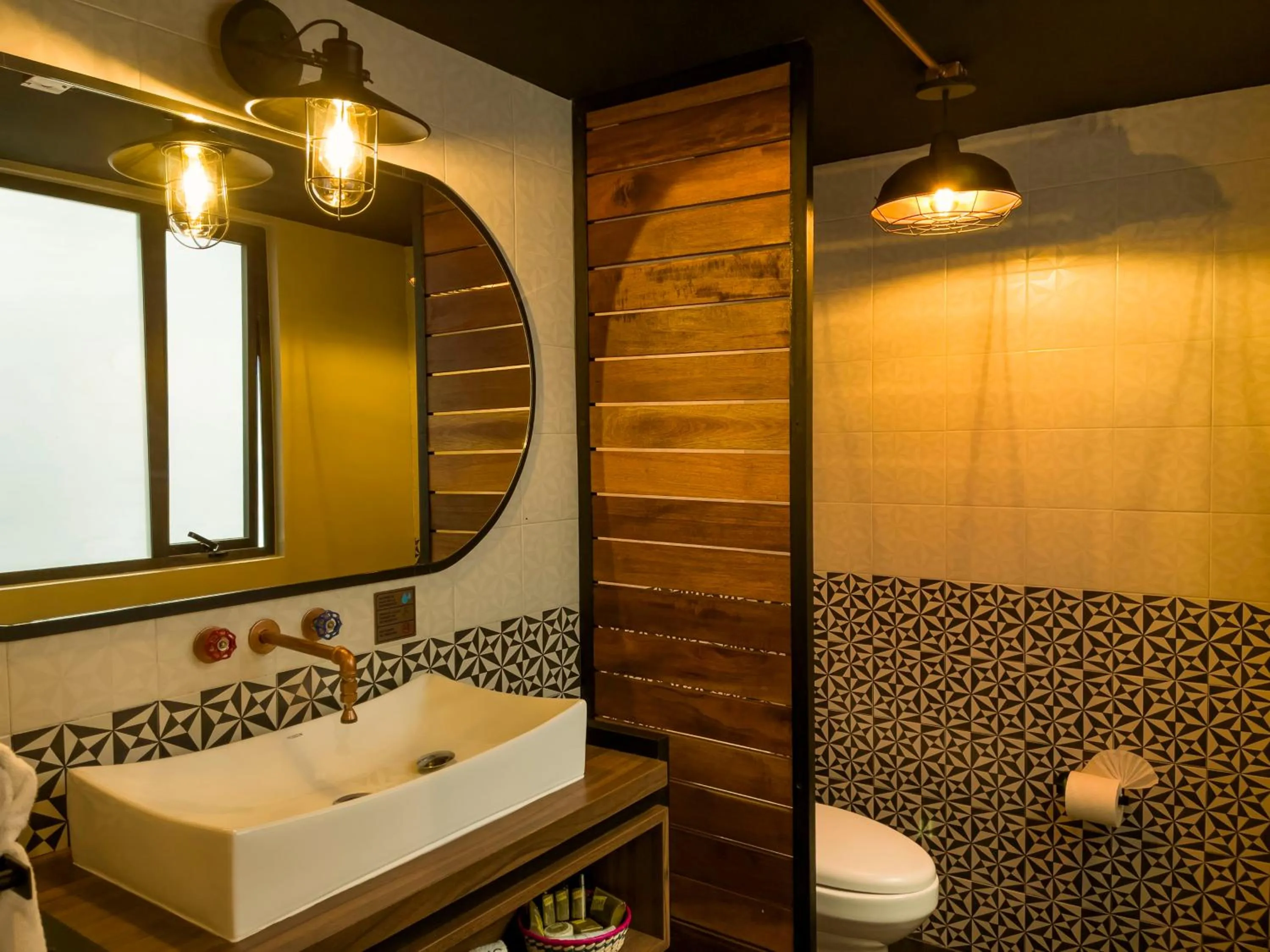 Bathroom in Cadillac Hotel Boutique