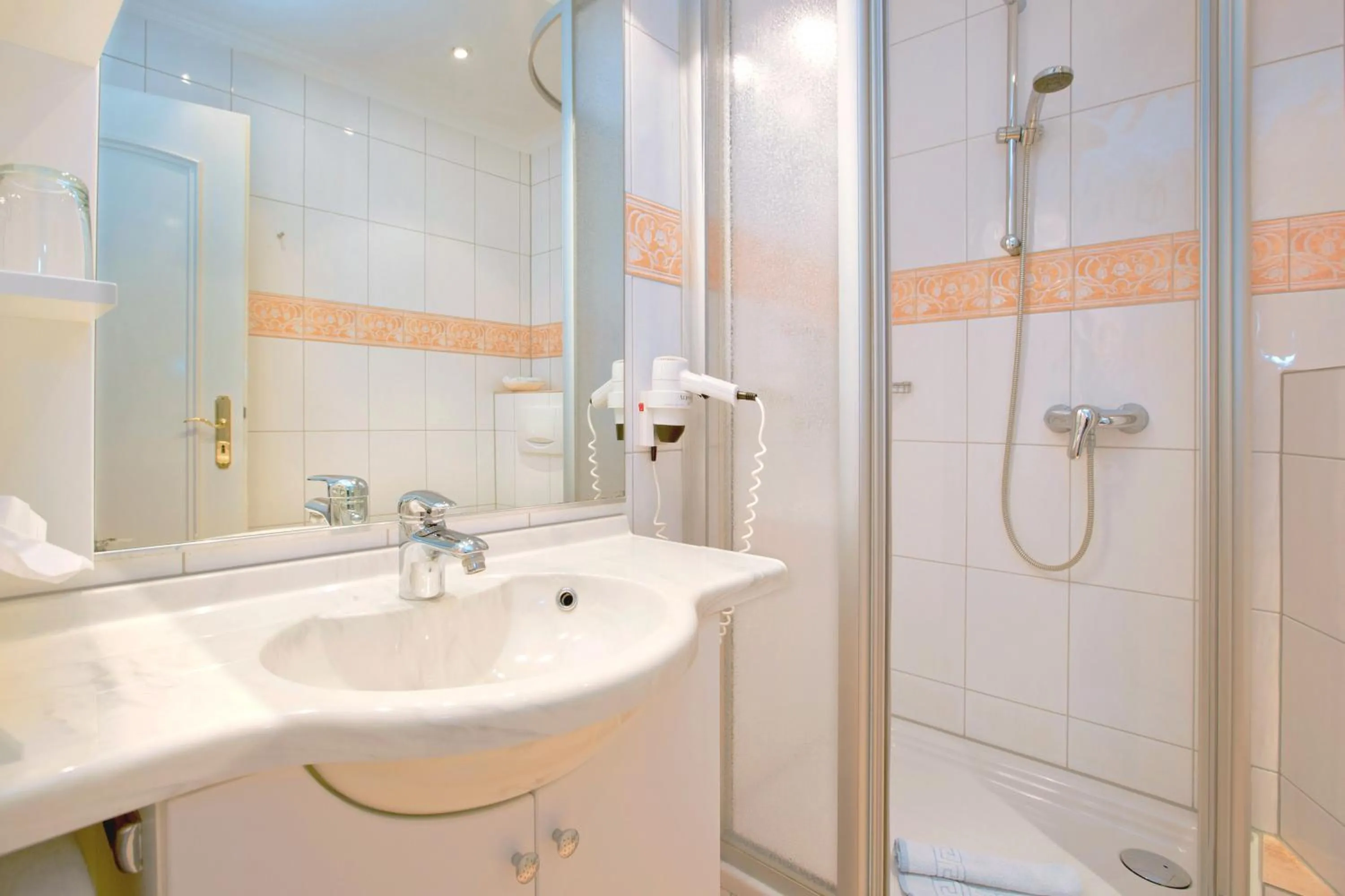 Photo of the whole room in Hotel Garni Fürst von Waldeck