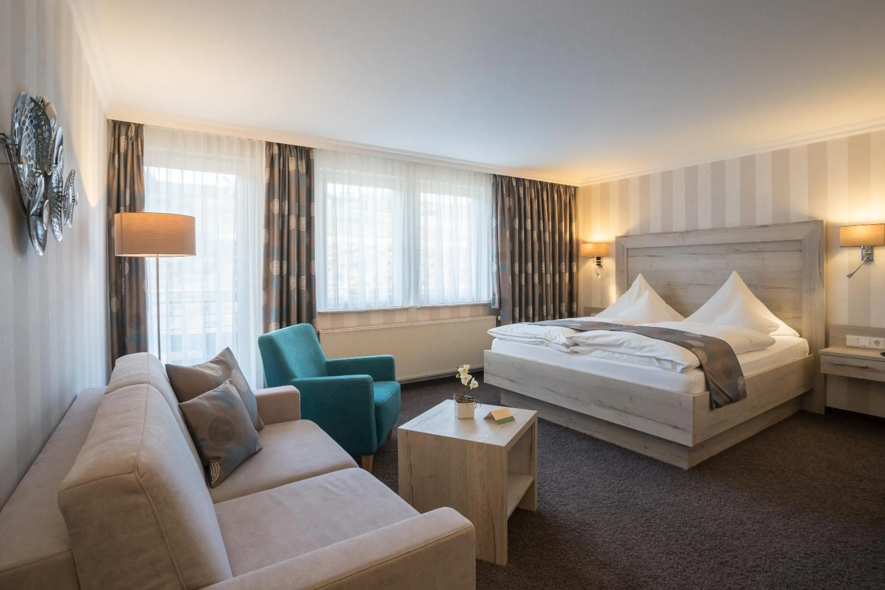 Seating area, Bed in Hotel Garni Fürst von Waldeck