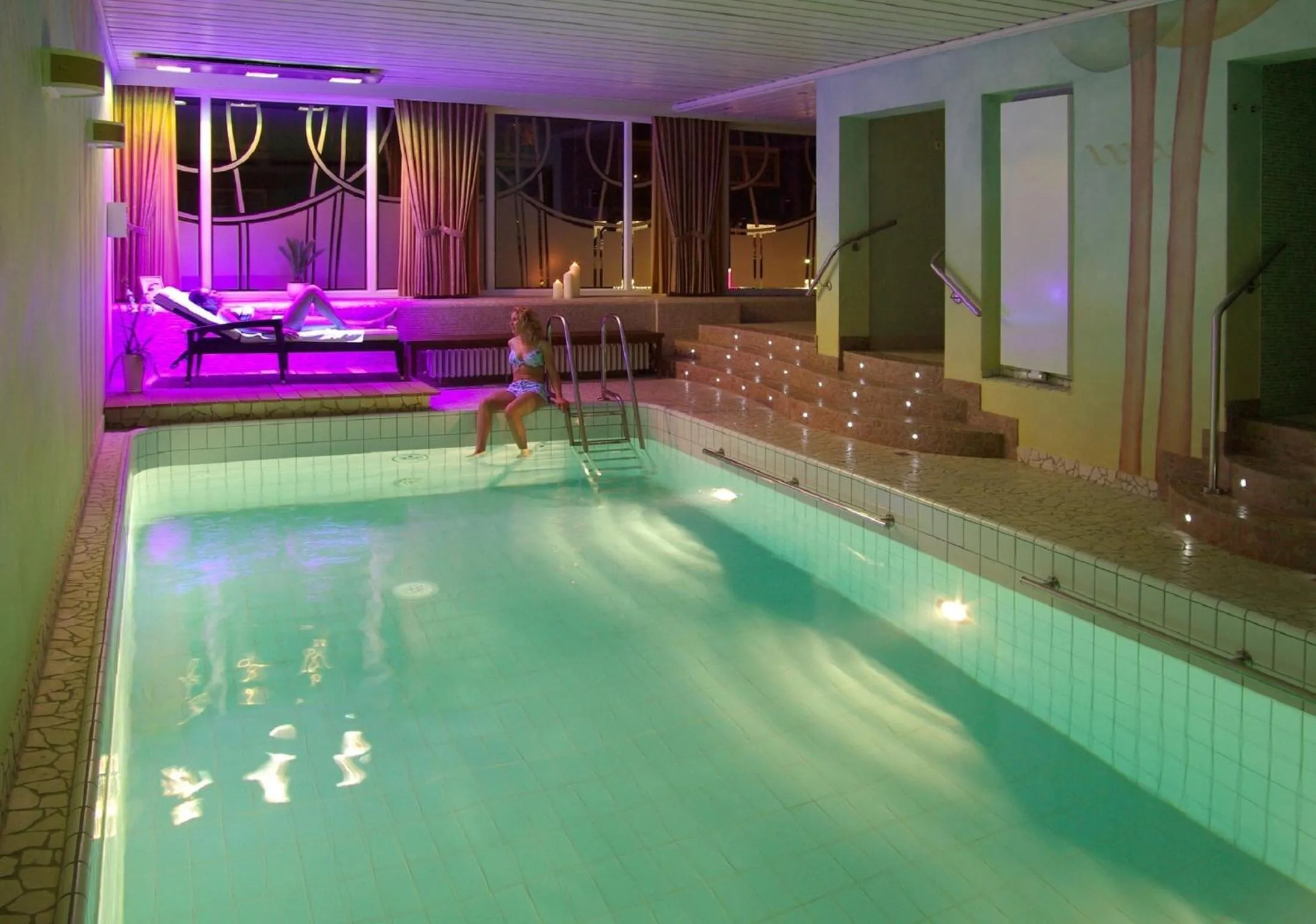 Swimming pool in Hotel Garni Fürst von Waldeck