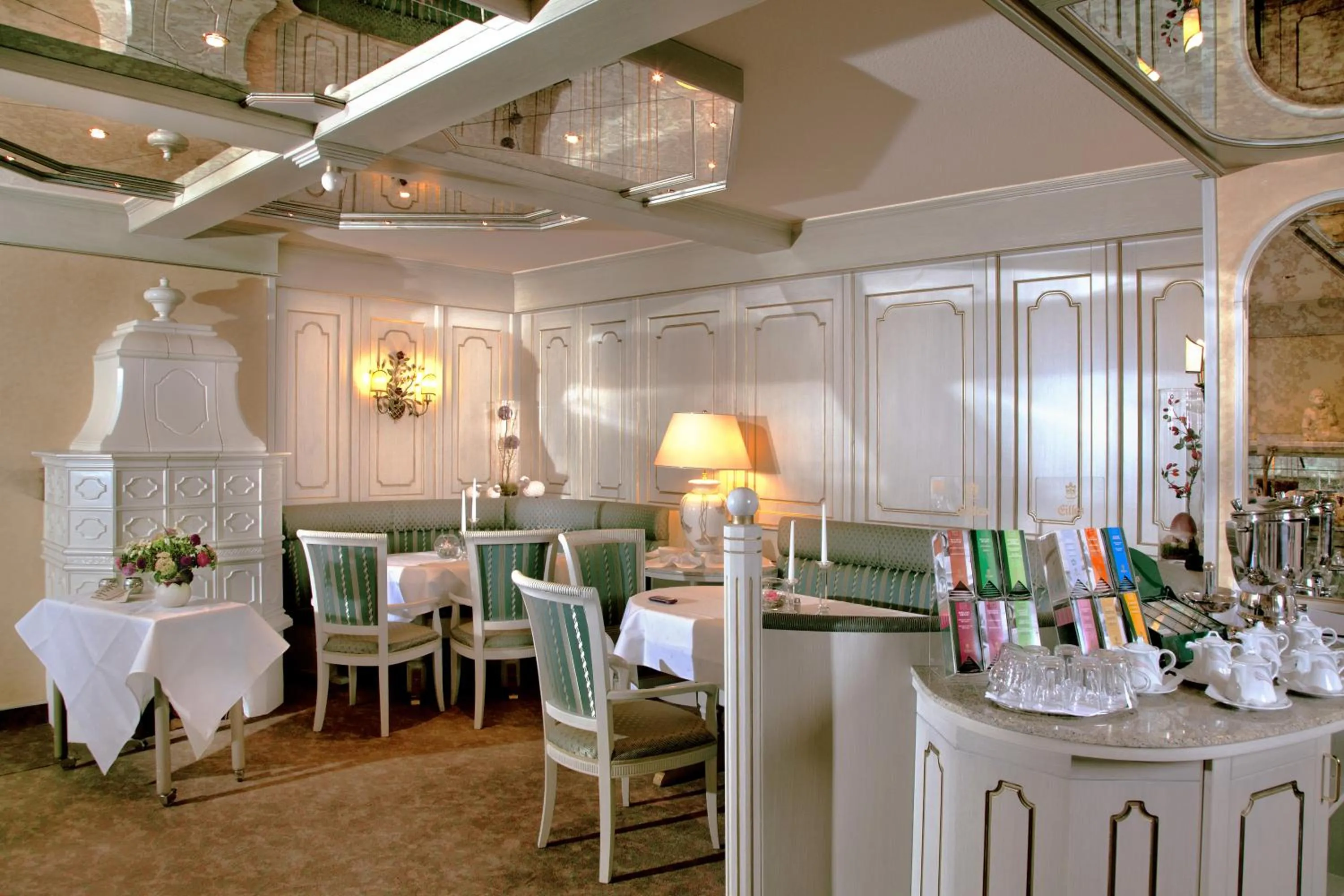 Restaurant/places to eat in Hotel Garni Fürst von Waldeck