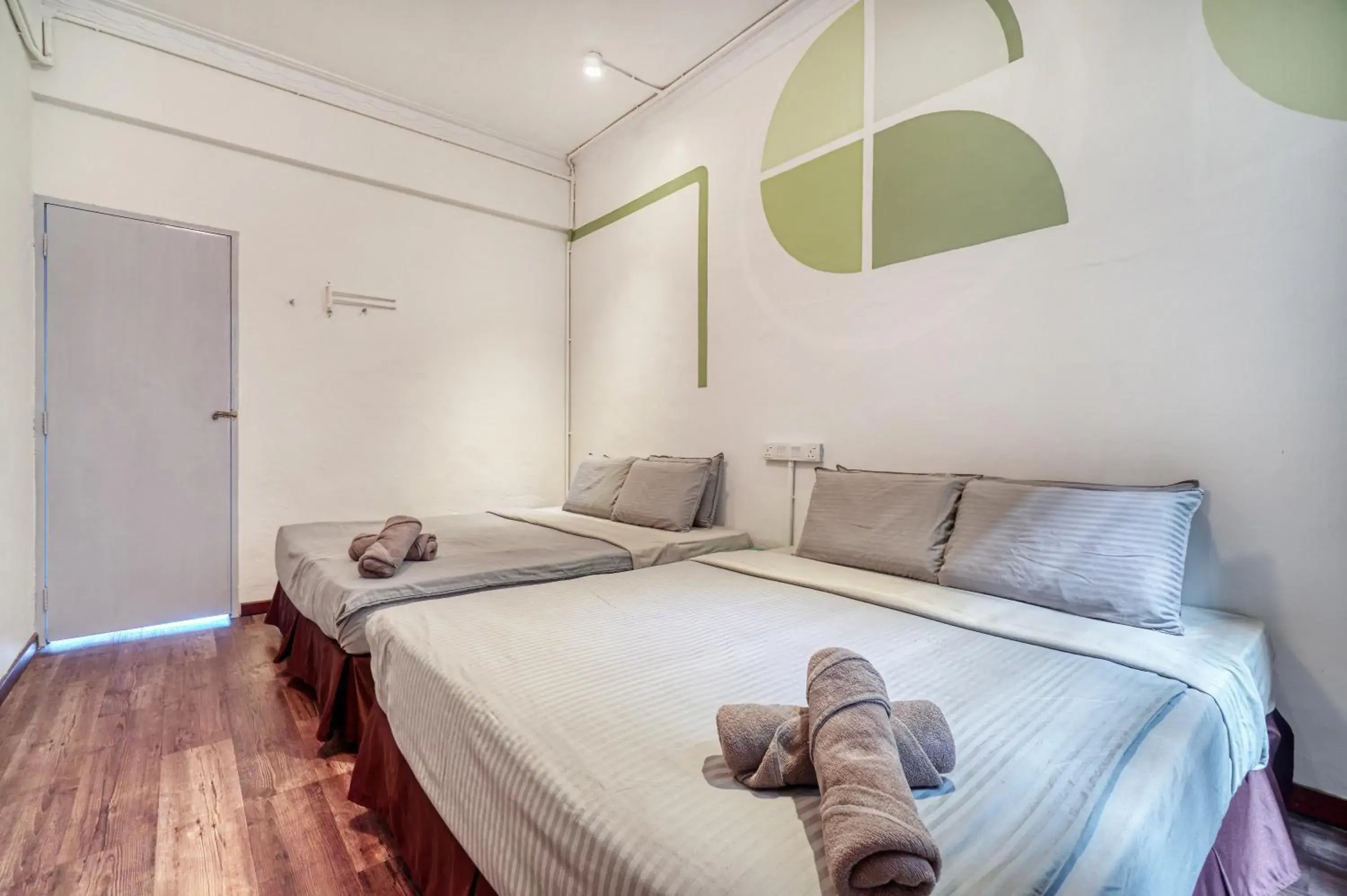 Bed in Parkland Express Bed in Parkland Express