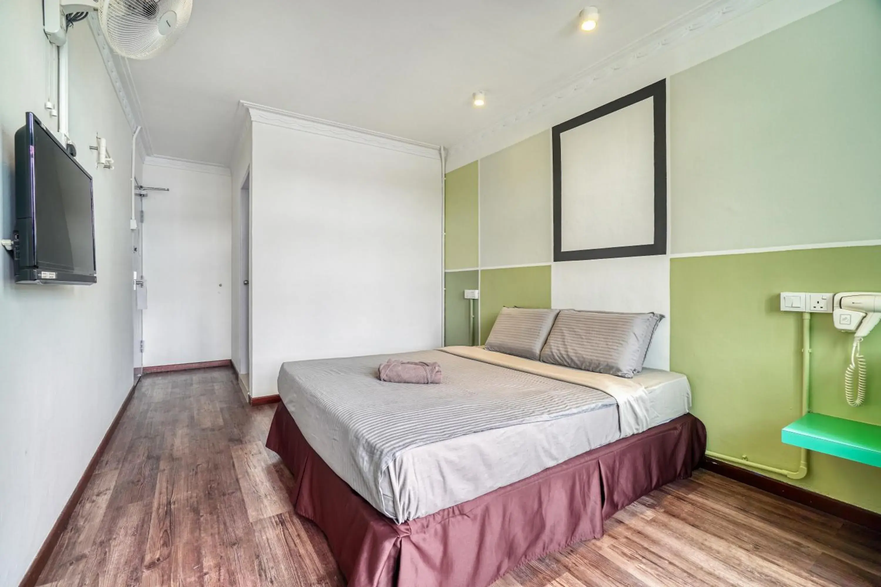 Bed in Parkland Express Bed in Parkland Express