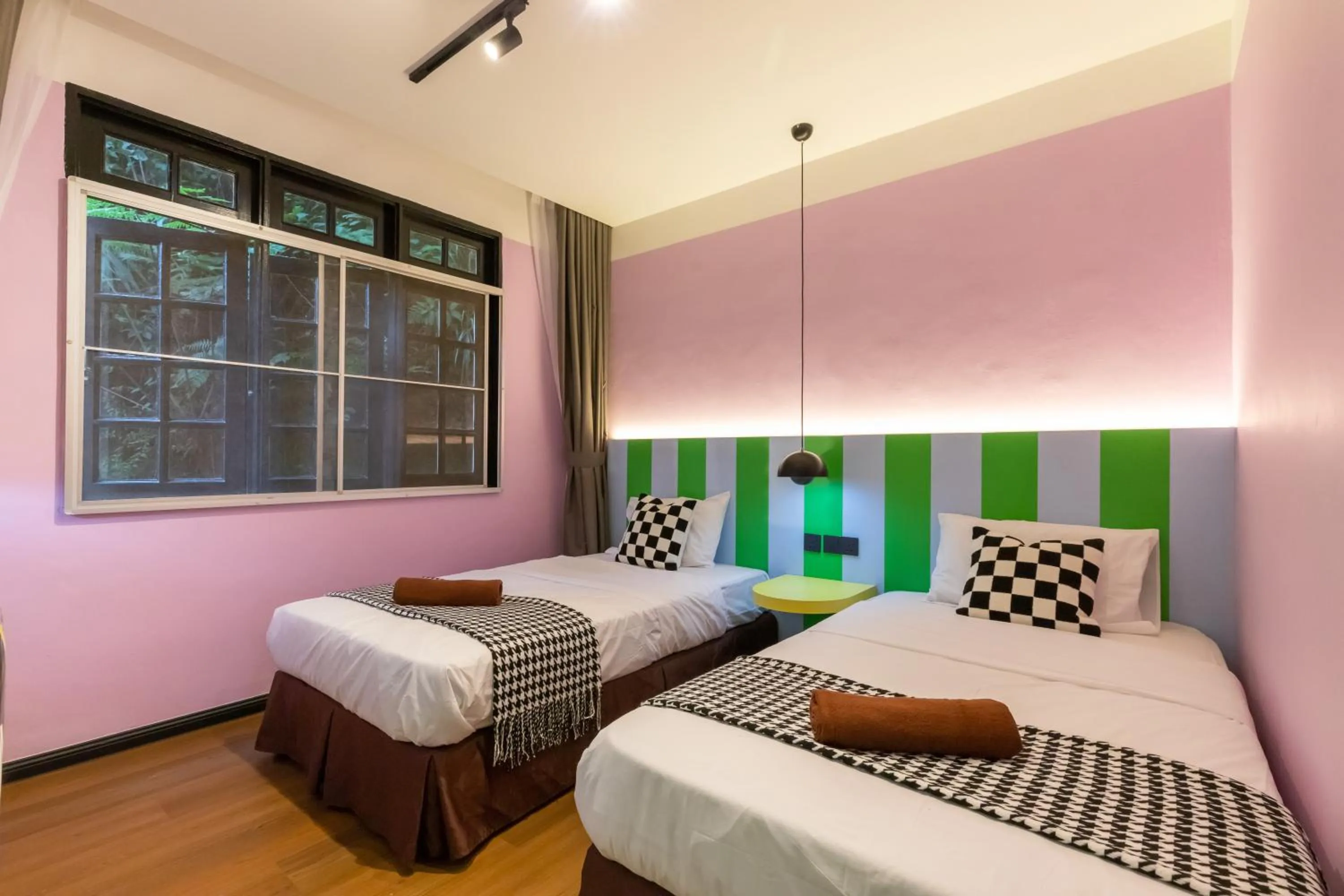 Bed in Parkland Suites