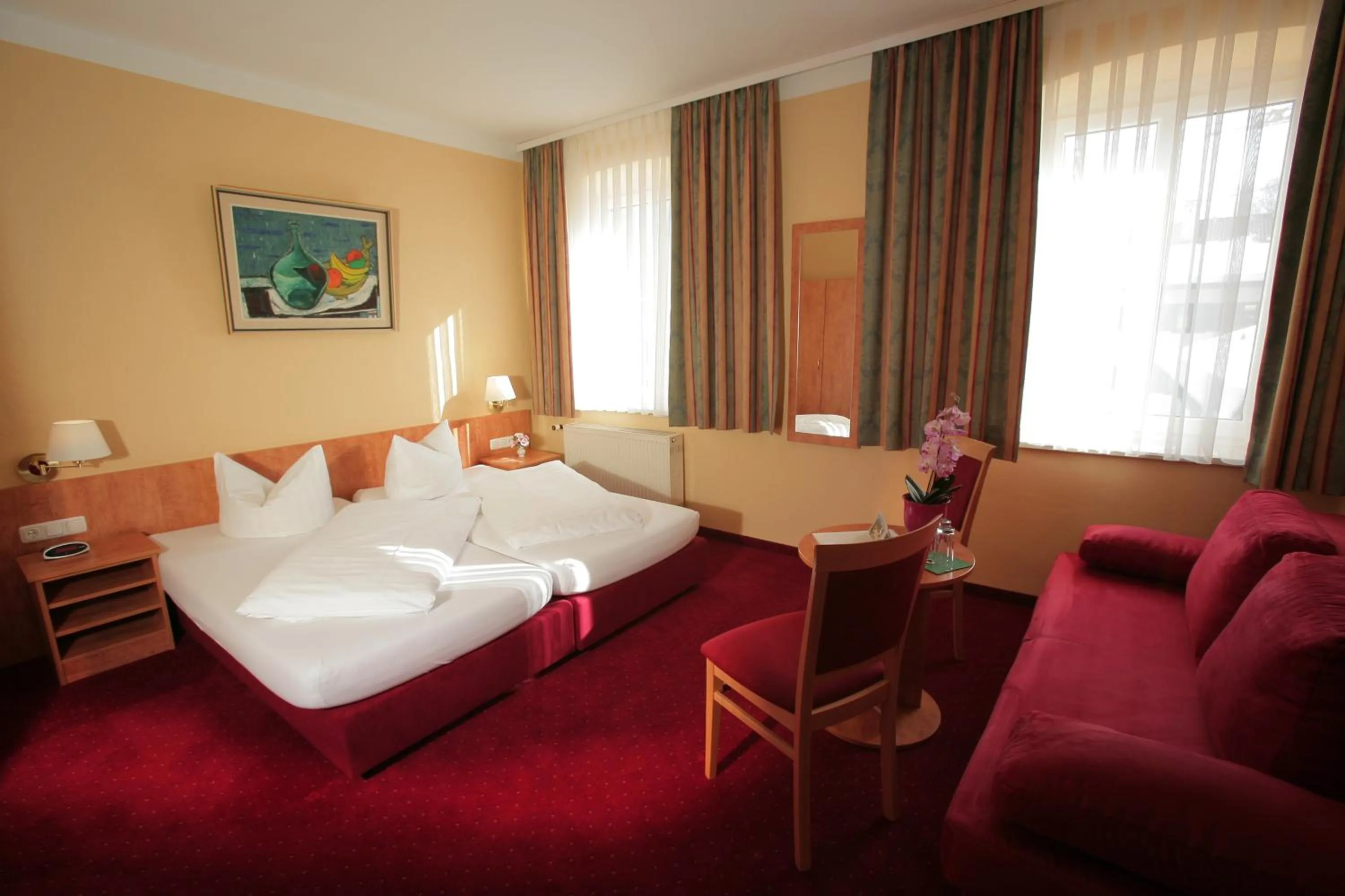 Photo of the whole room, Bed in Gasthof Prinzregent Superior