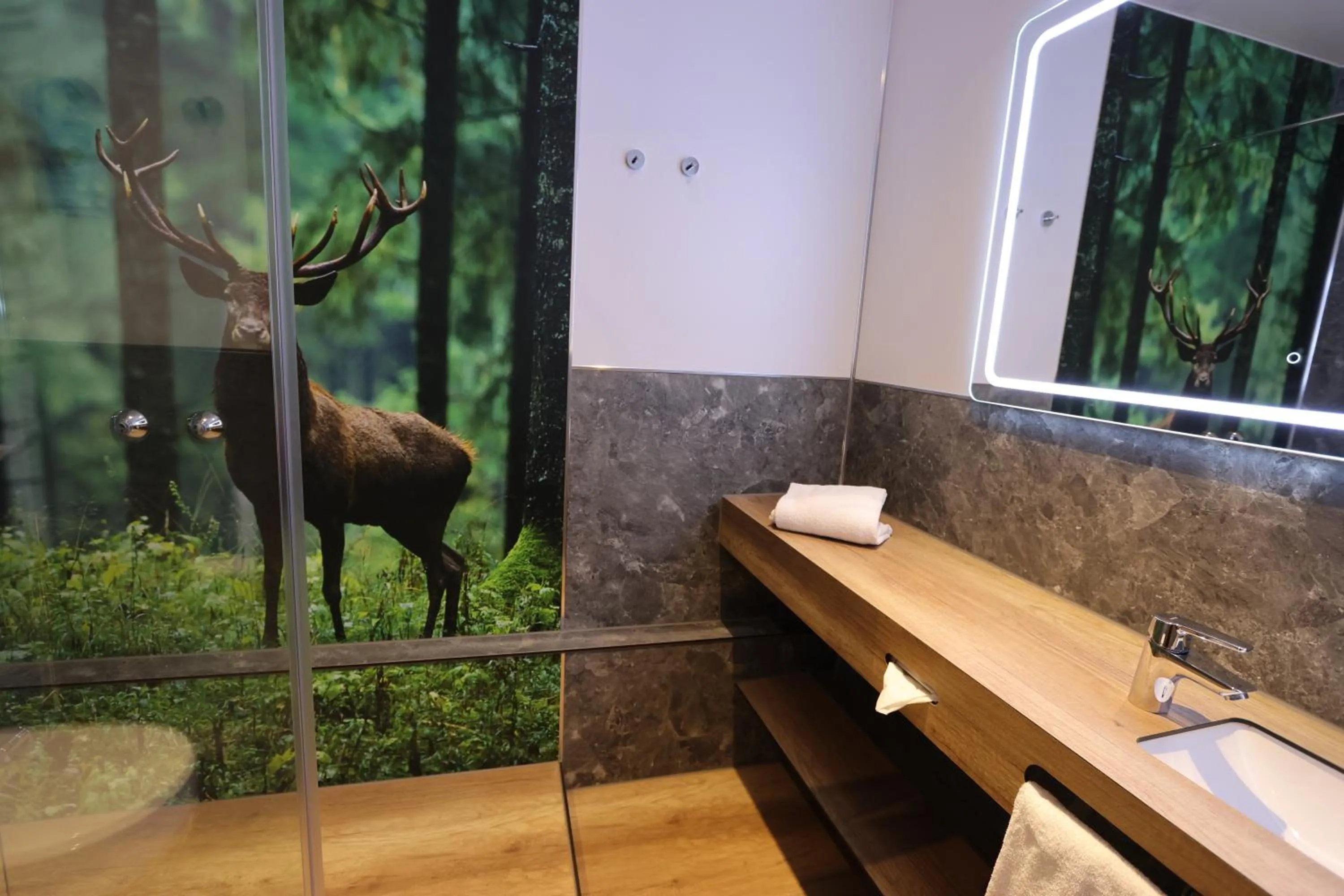 Bathroom in Hardtwald Hotel