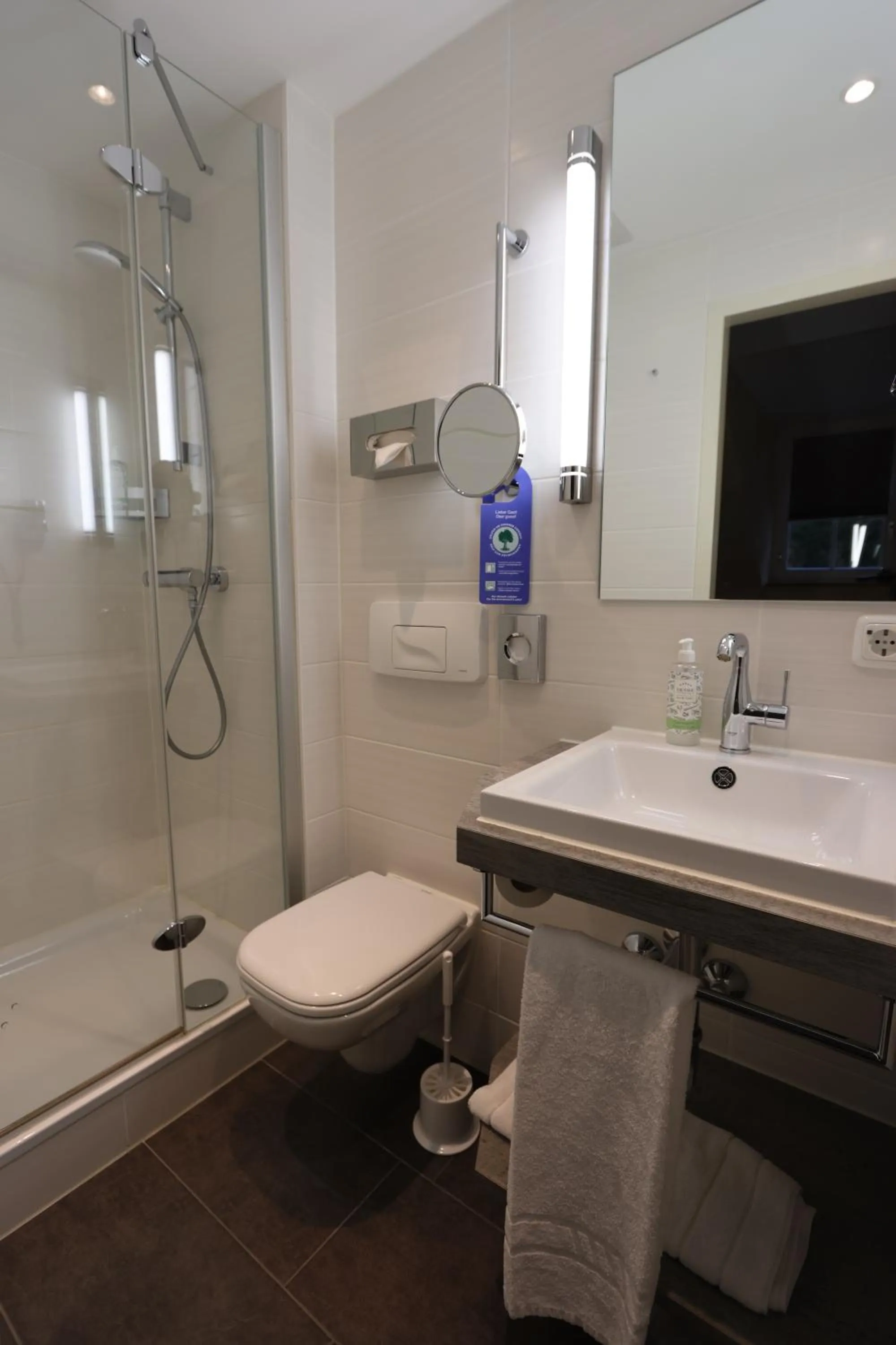 Bathroom in Hardtwald Hotel