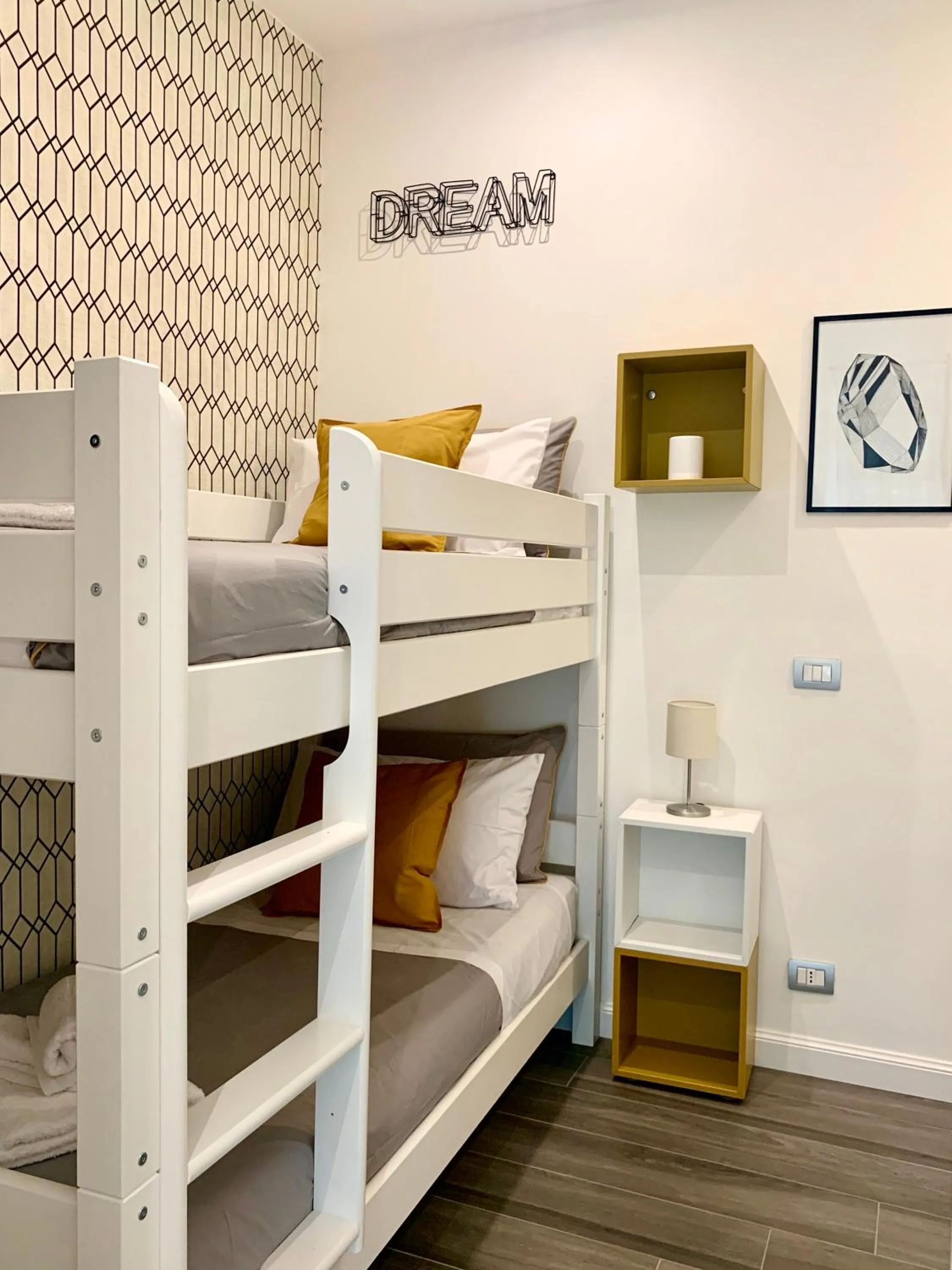 Bed in 4 Vatican Rooms