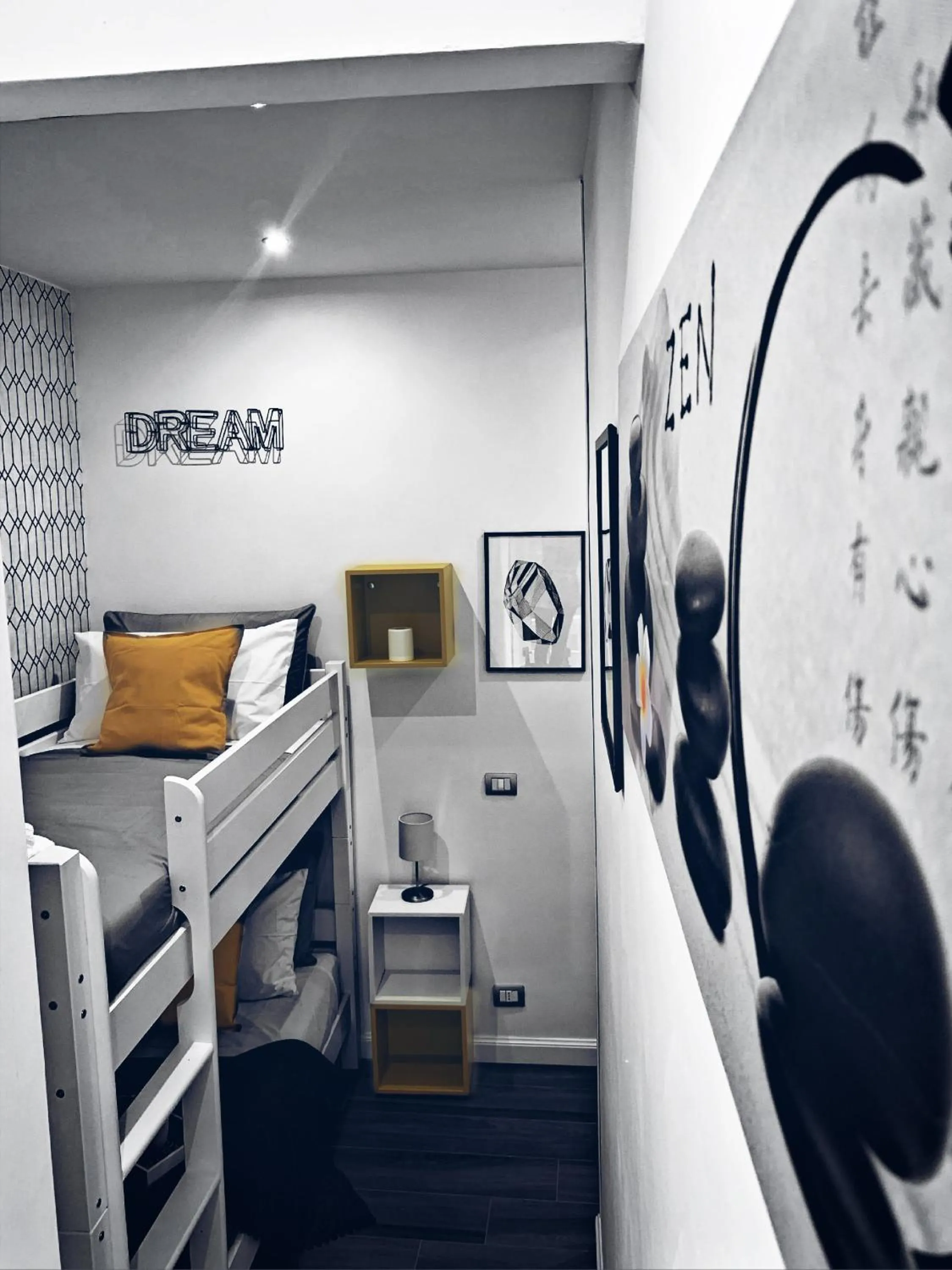 Bed in 4 Vatican Rooms