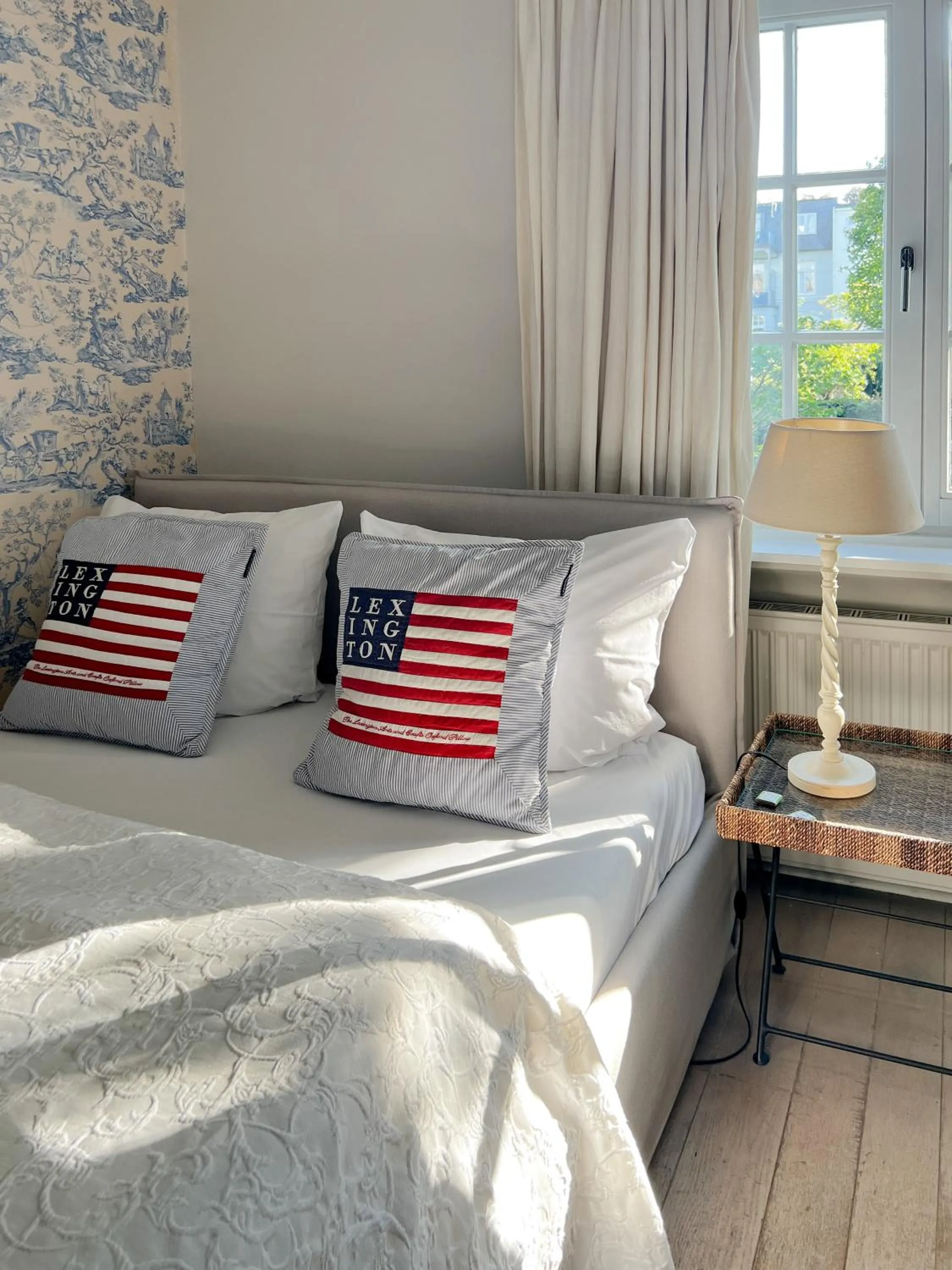 Bed in von Deska Townhouses - Ivy House