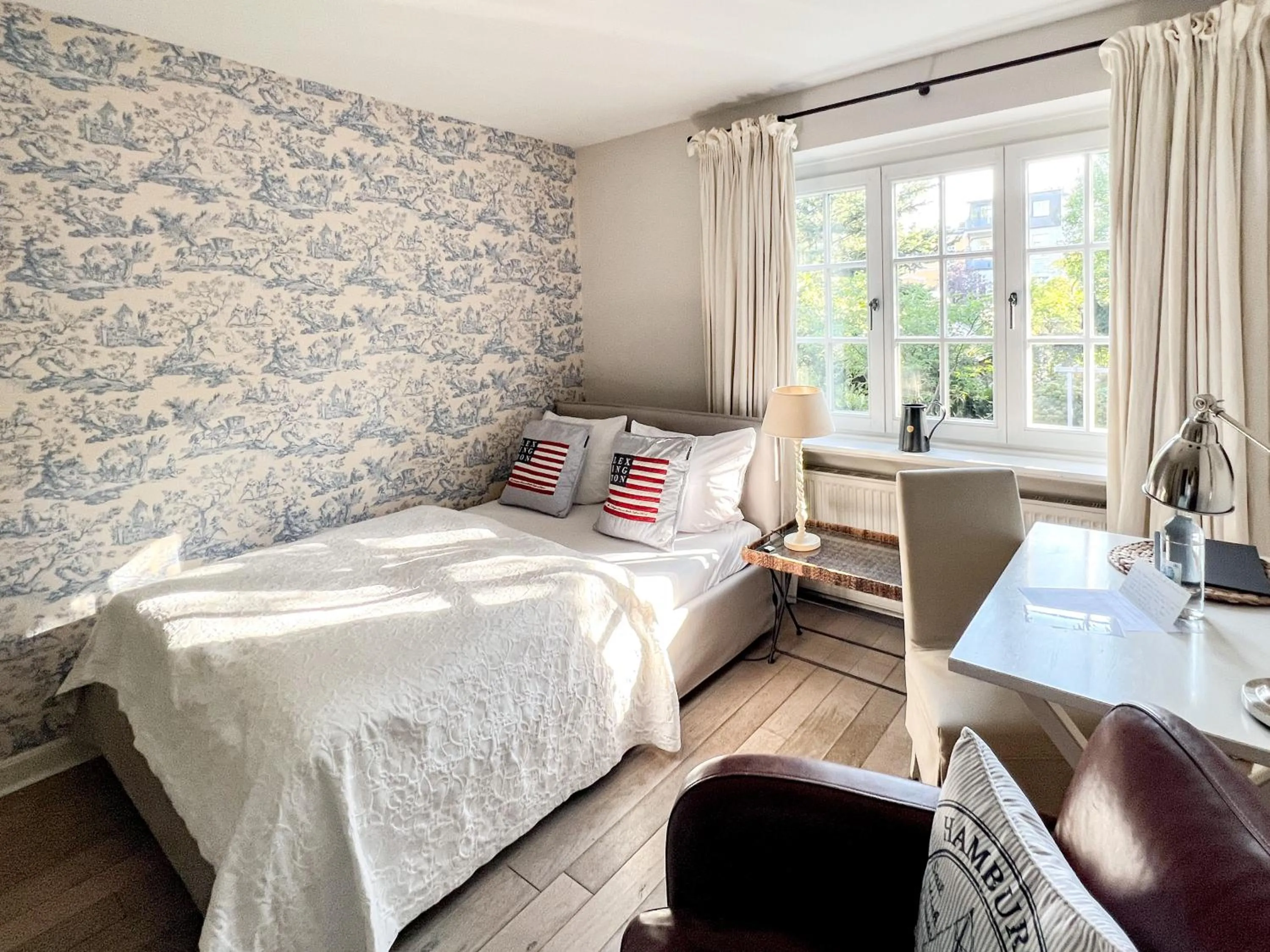 Bed in von Deska Townhouses - Ivy House