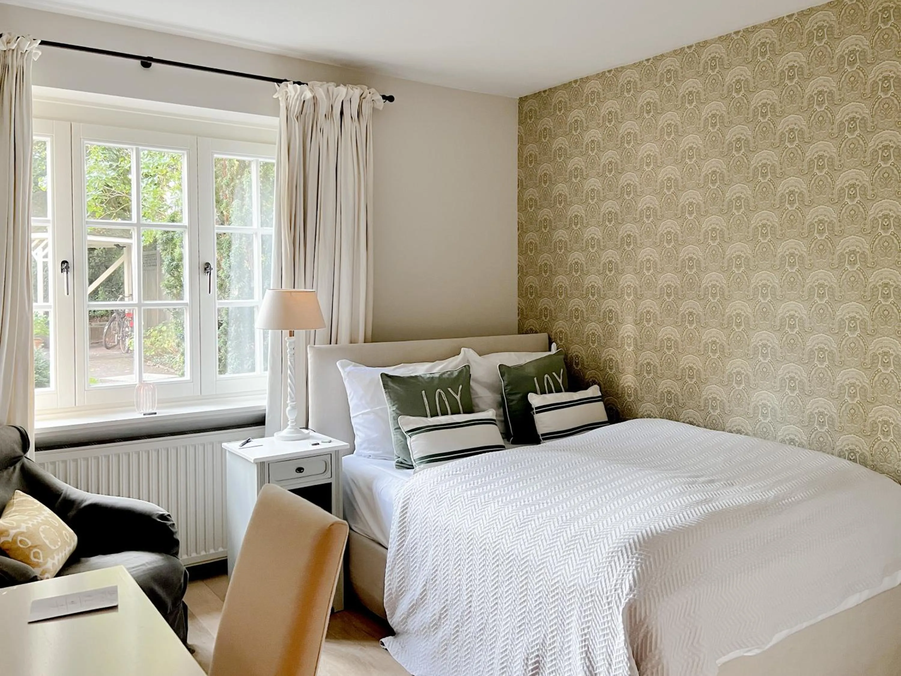 Bed in von Deska Townhouses - Ivy House