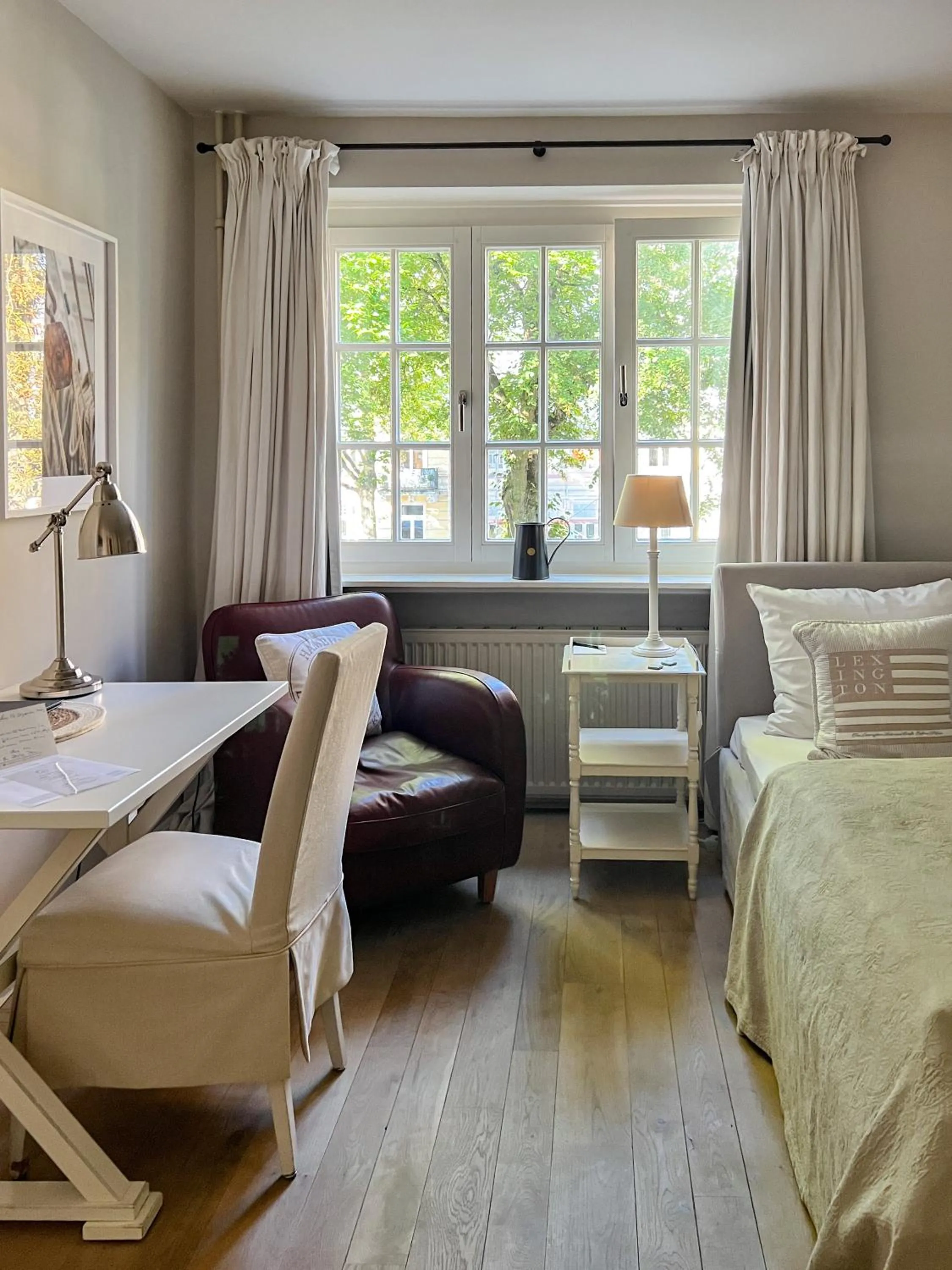 Bed in von Deska Townhouses - Ivy House