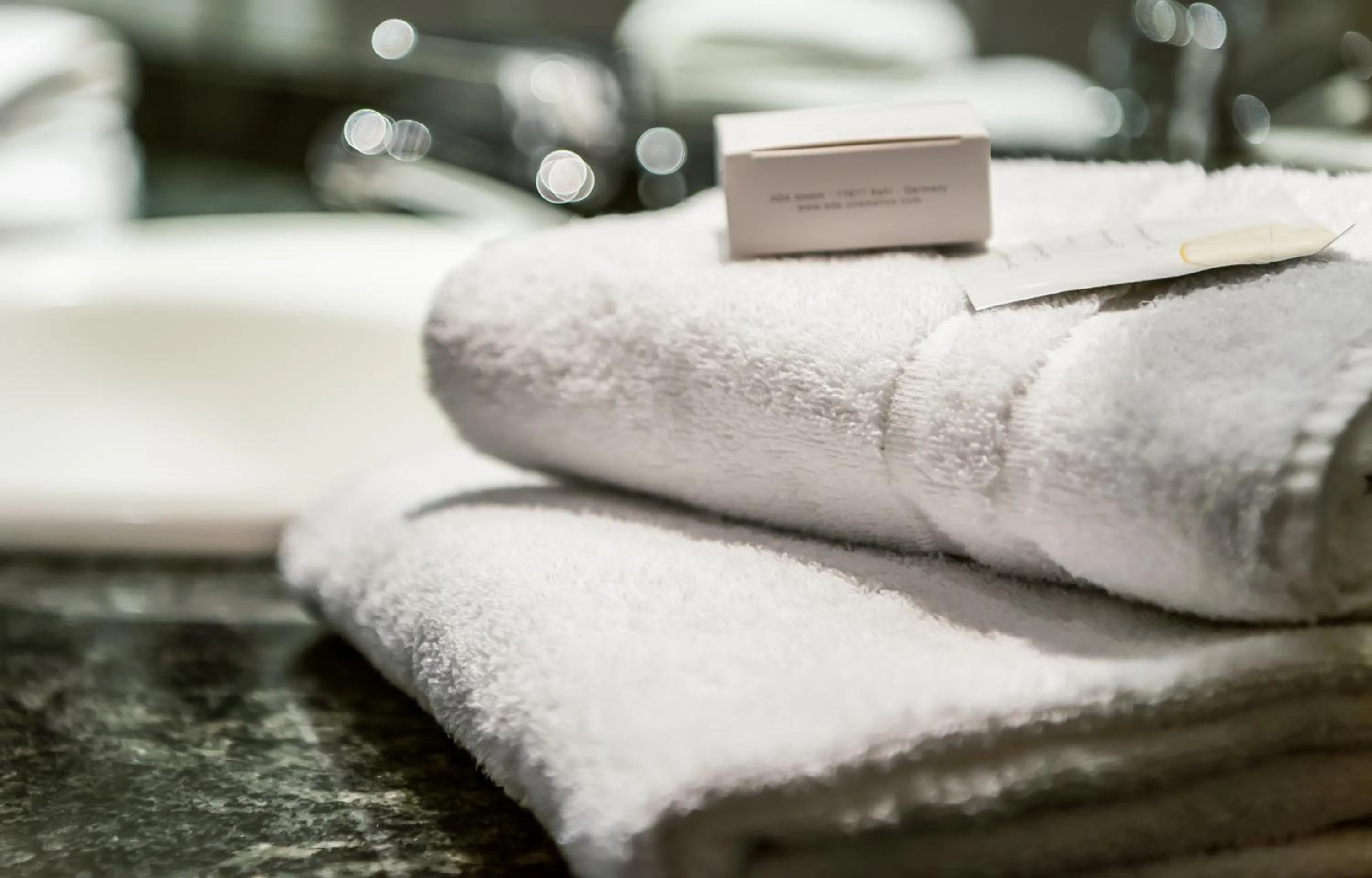 Bathroom, Bed in Ringhotel Dreiländereck Zittau