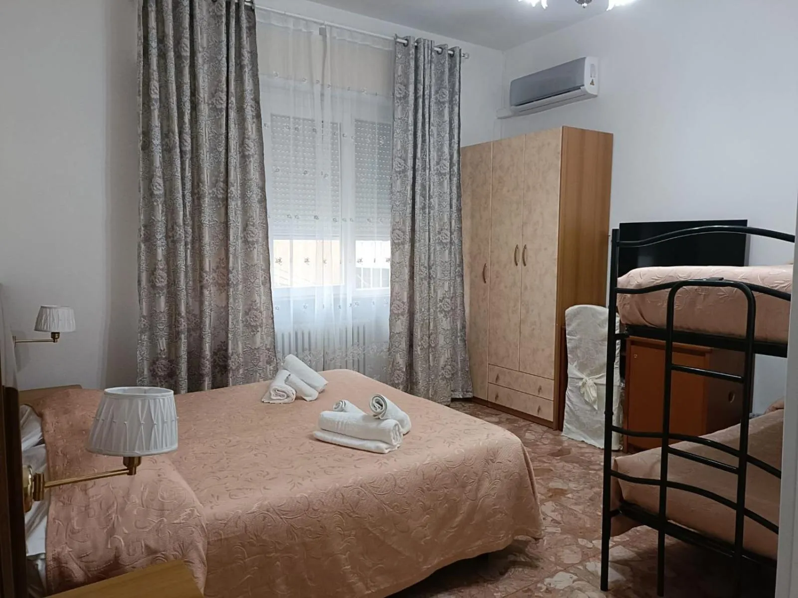 Bedroom, Bed in Domus Cesena