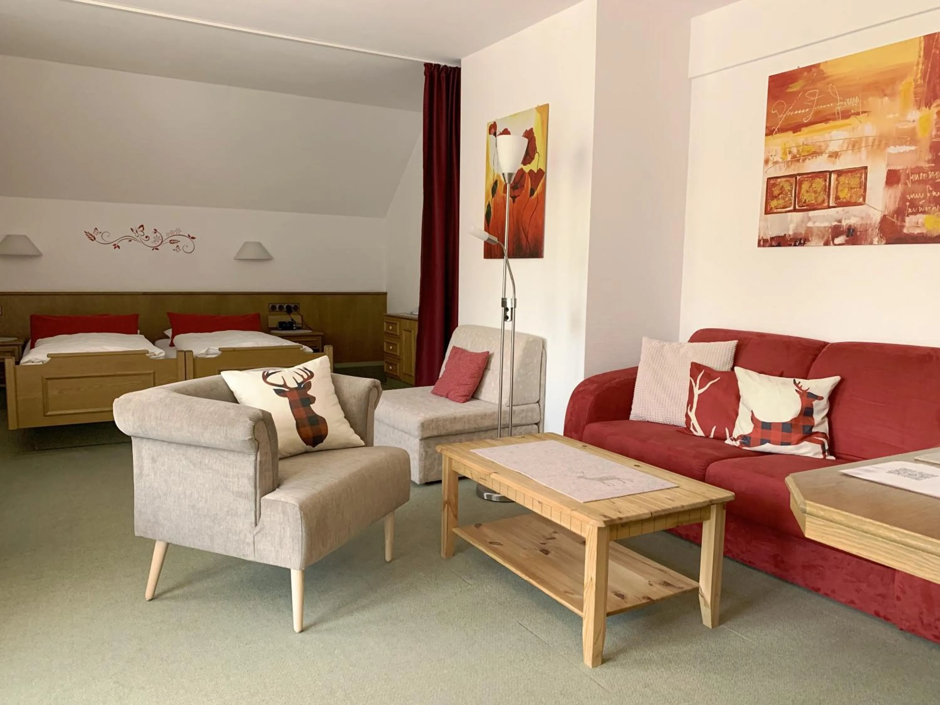 Photo of the whole room, Bed in Landhotel Untere Kapfenhardter Mühle