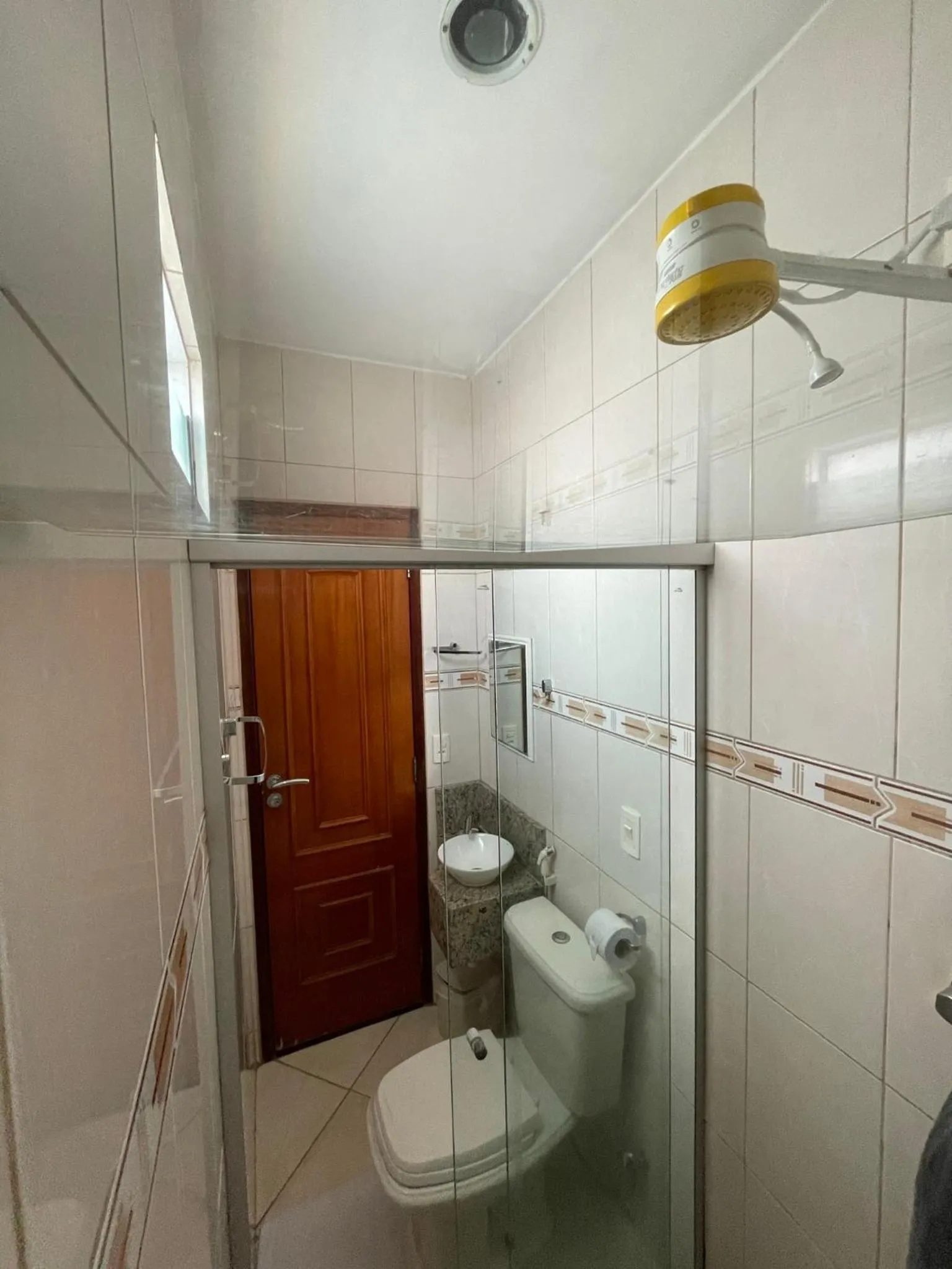 Shower in Pousada Residência dos Sonhos