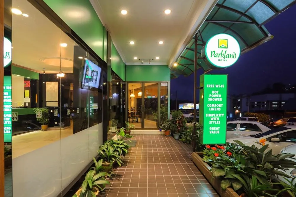 Parkland Hotel