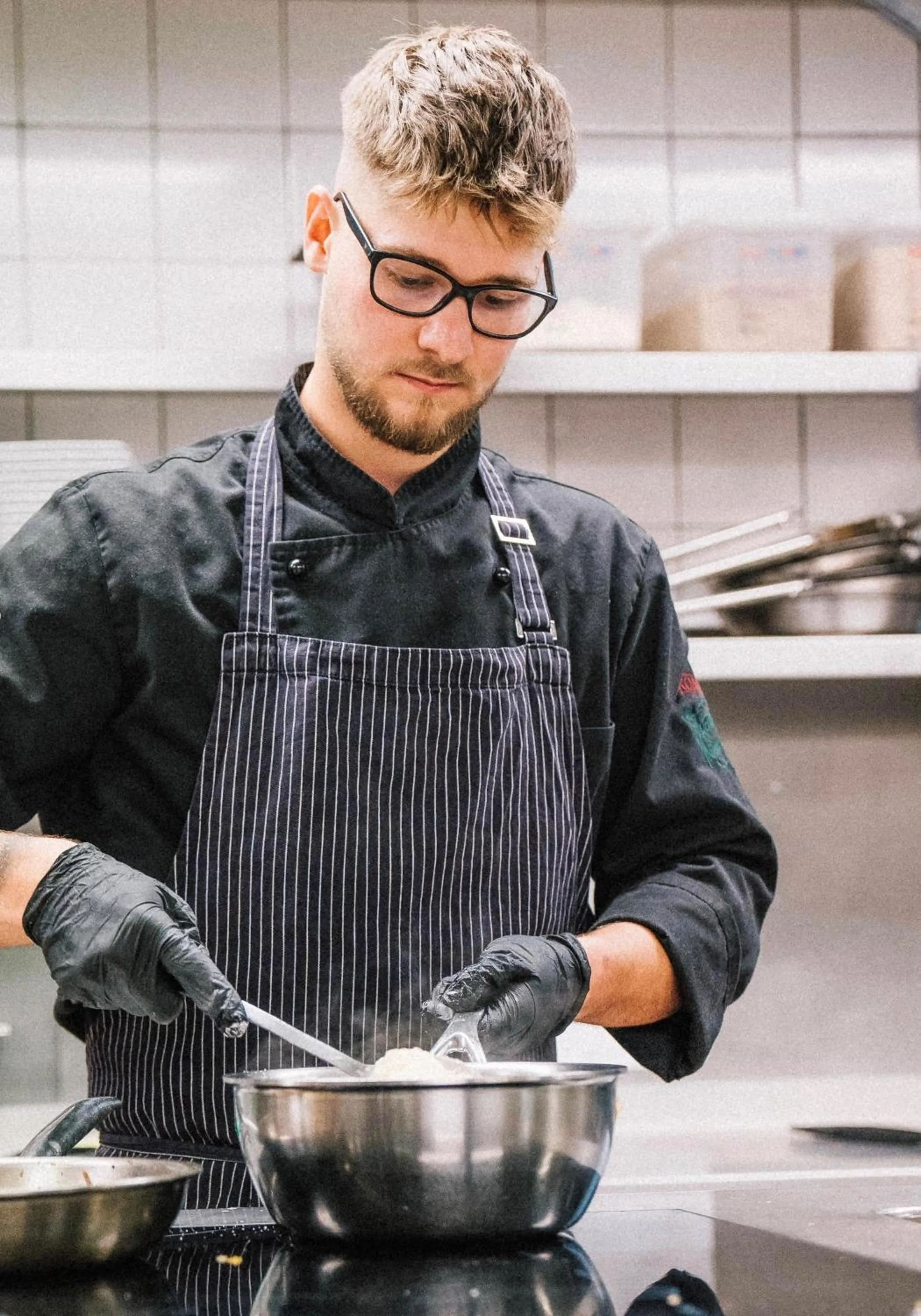 Kitchen or kitchenette in Wellings Romantik Hotel zur Linde