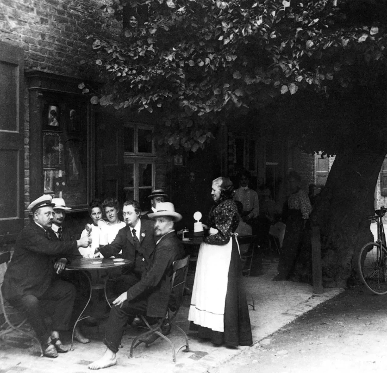 Property building in Wellings Romantik Hotel zur Linde