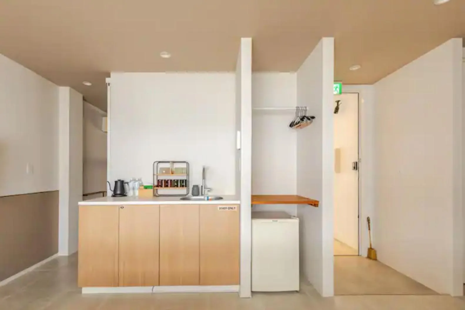 8b HOTEL -Osaka Nishikujo APARTMENT-